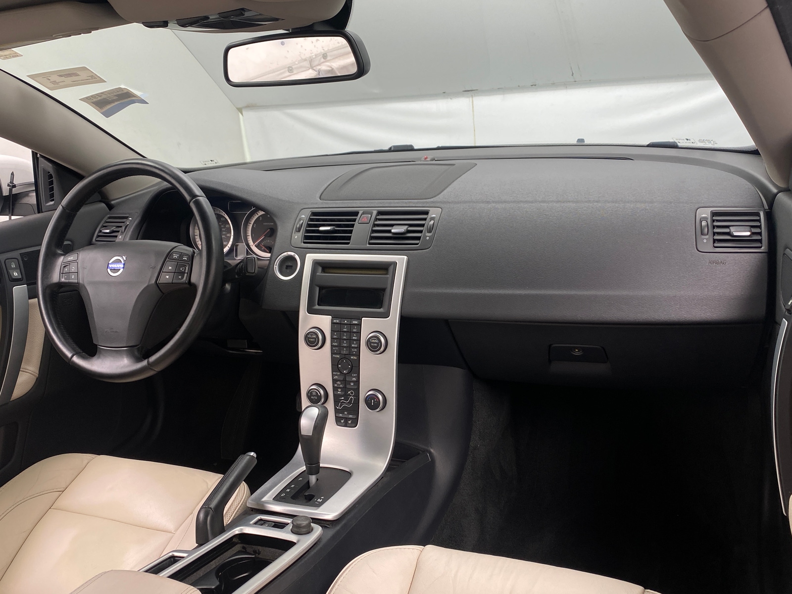 Thumbnail: 2013 Volvo C70 - 3