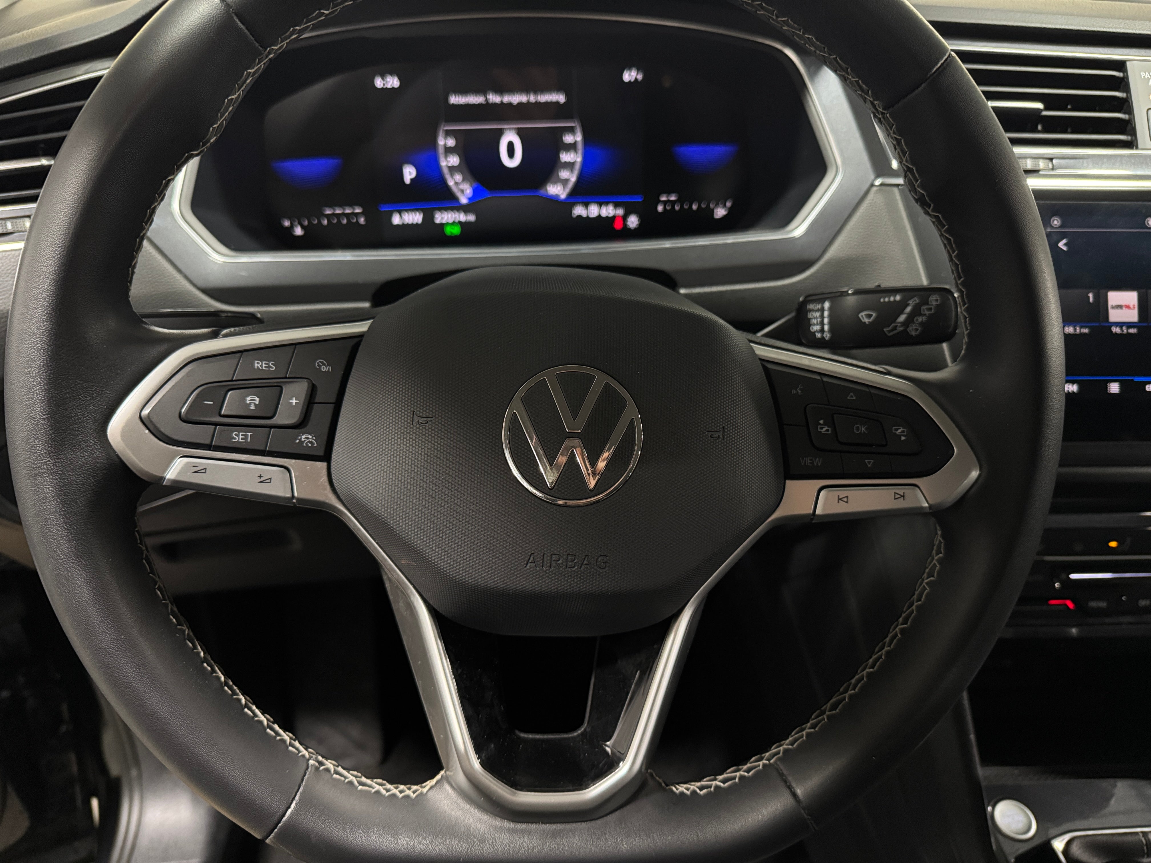 2023 Volkswagen Tiguan SE 4
