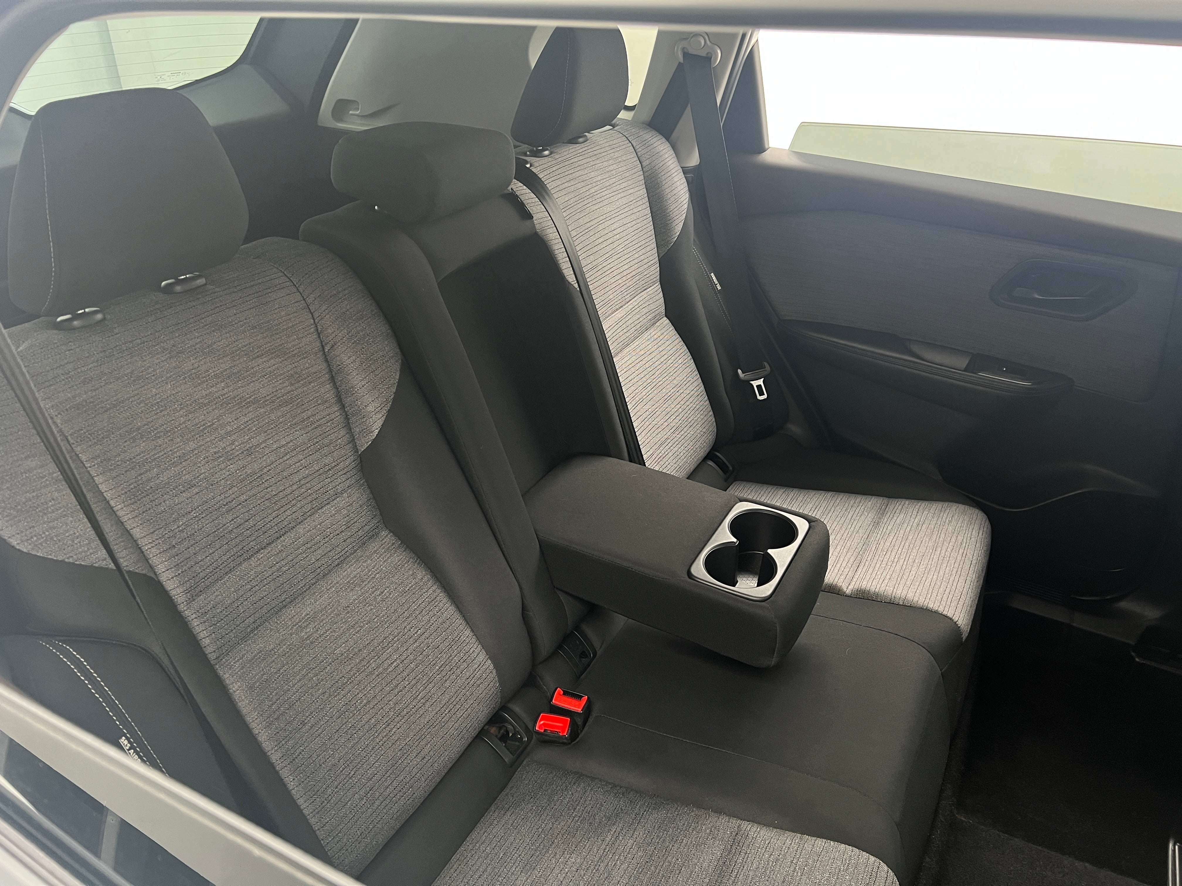 2021 Nissan Rogue S 6