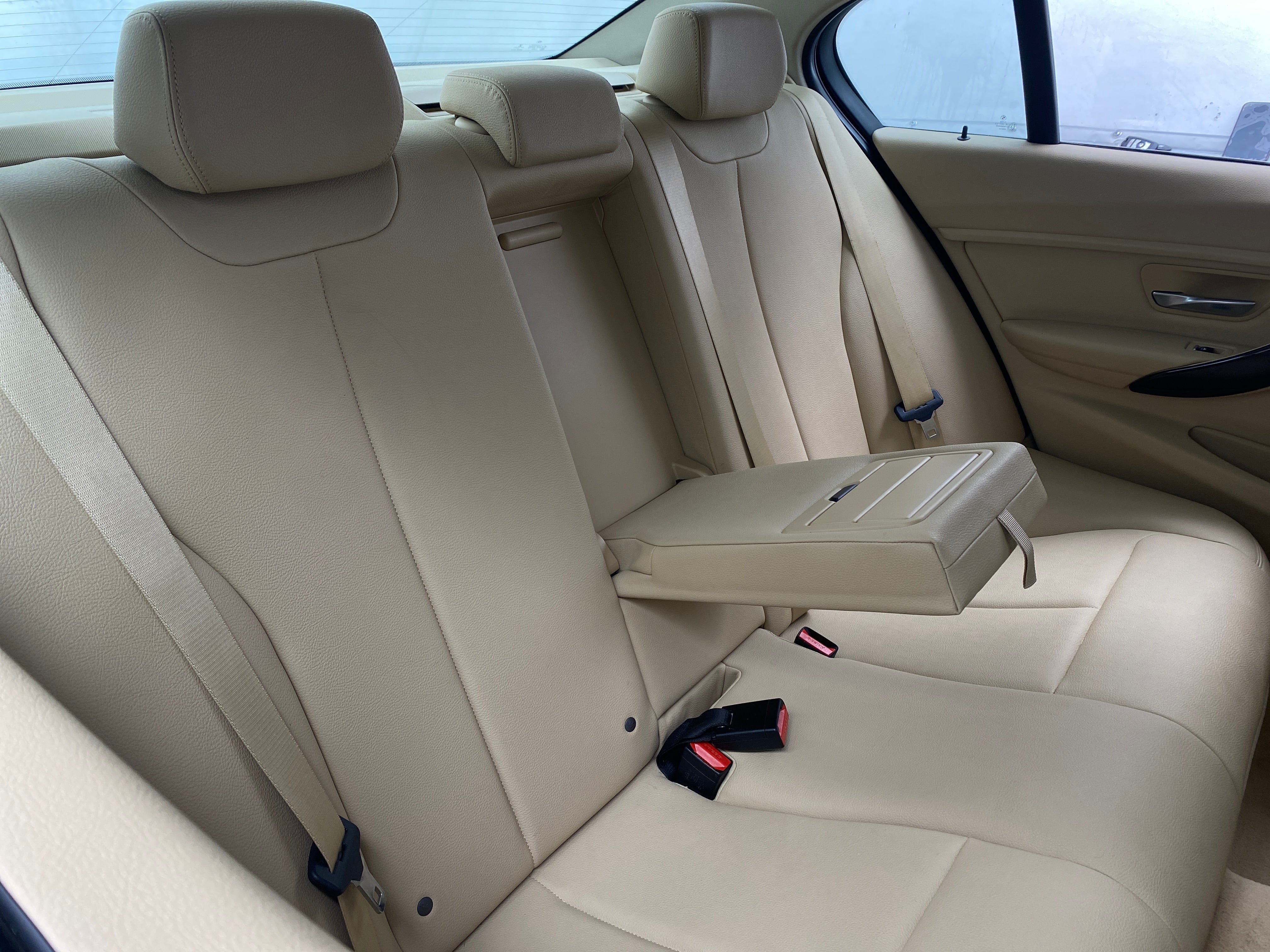 2016 BMW 3 Series 320i xDrive 5