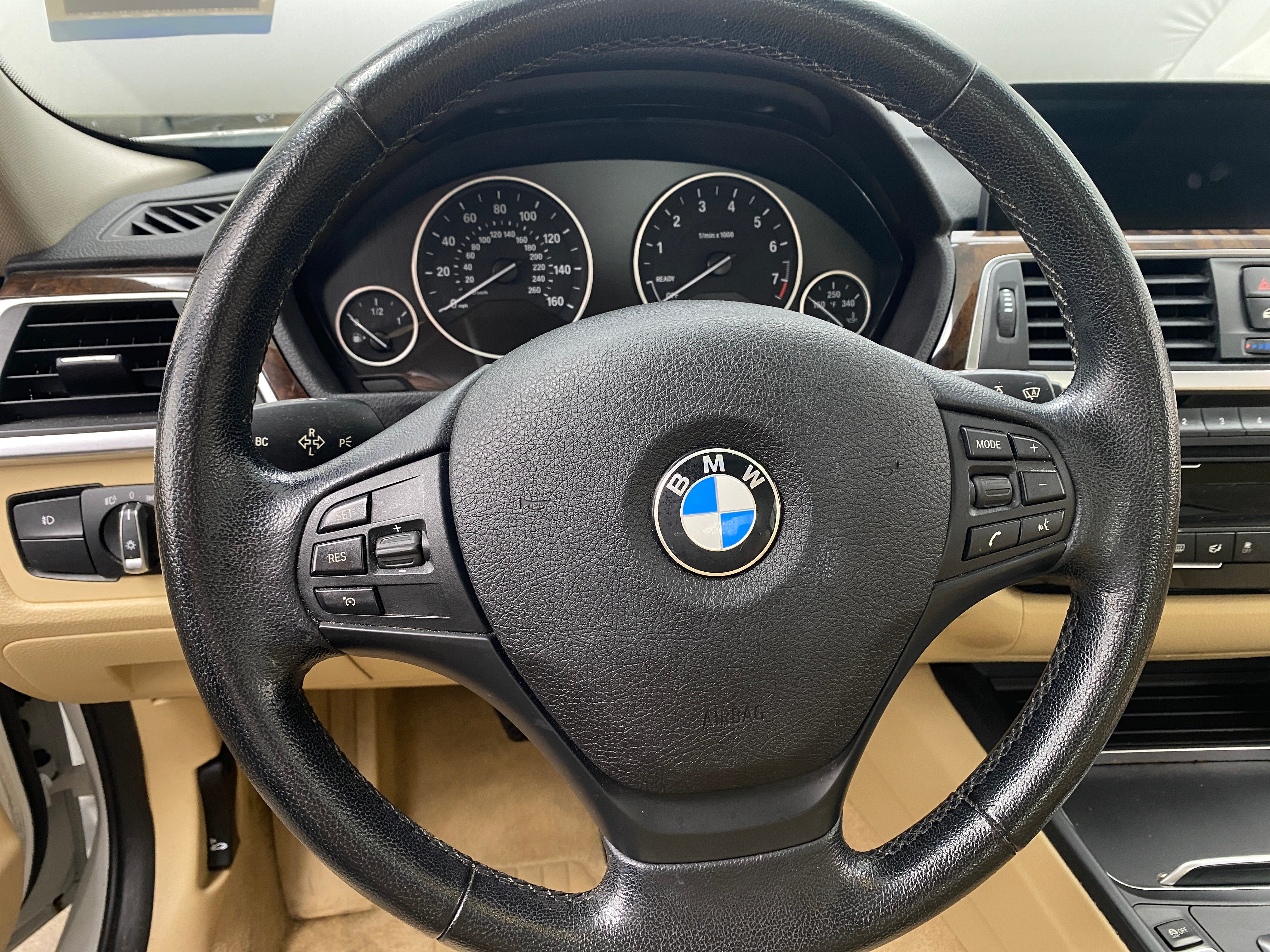 2016 BMW 3 Series 320i xDrive 4