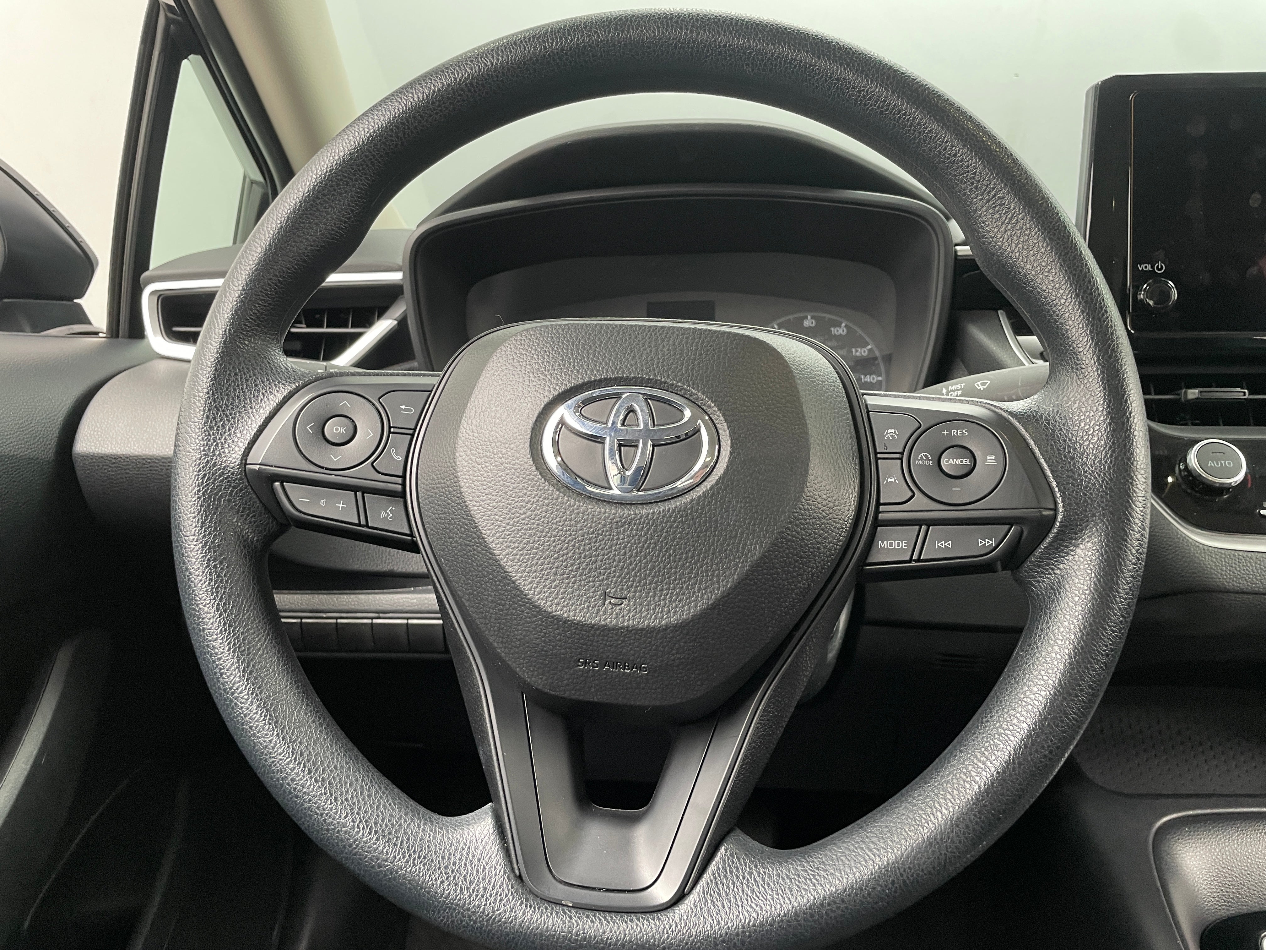 2024 Toyota Corolla LE 5