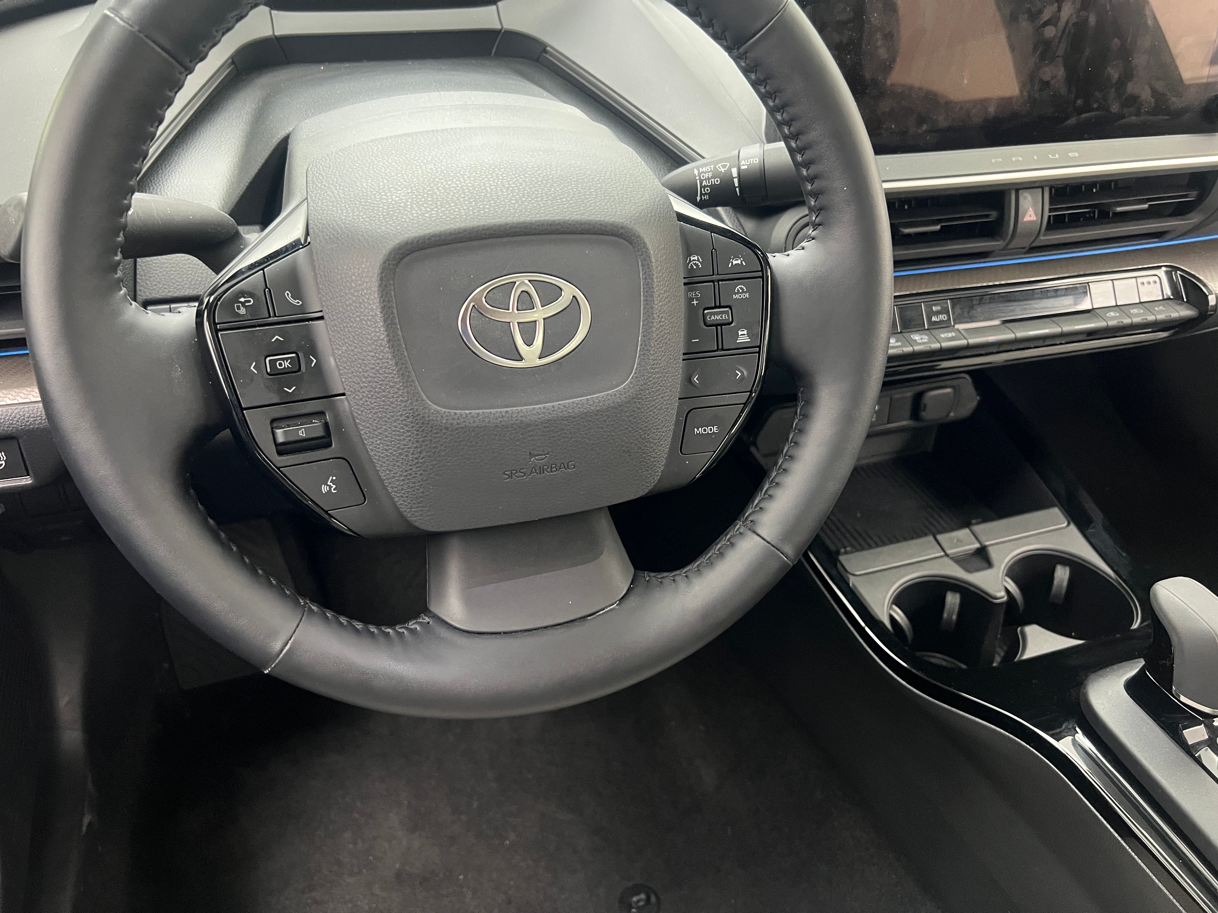 2023 Toyota Prius XLE 5