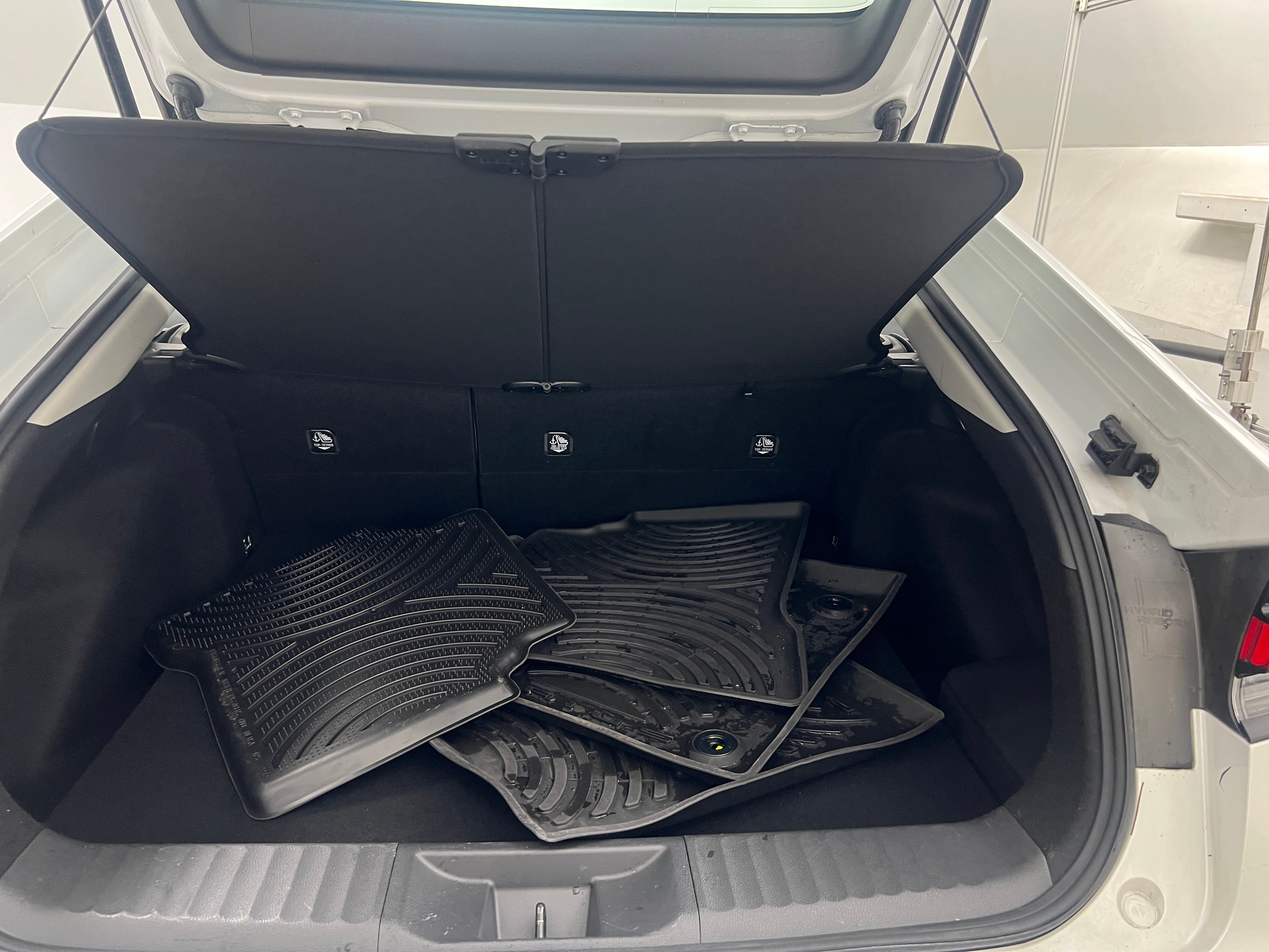 2023 Toyota Prius XLE 7