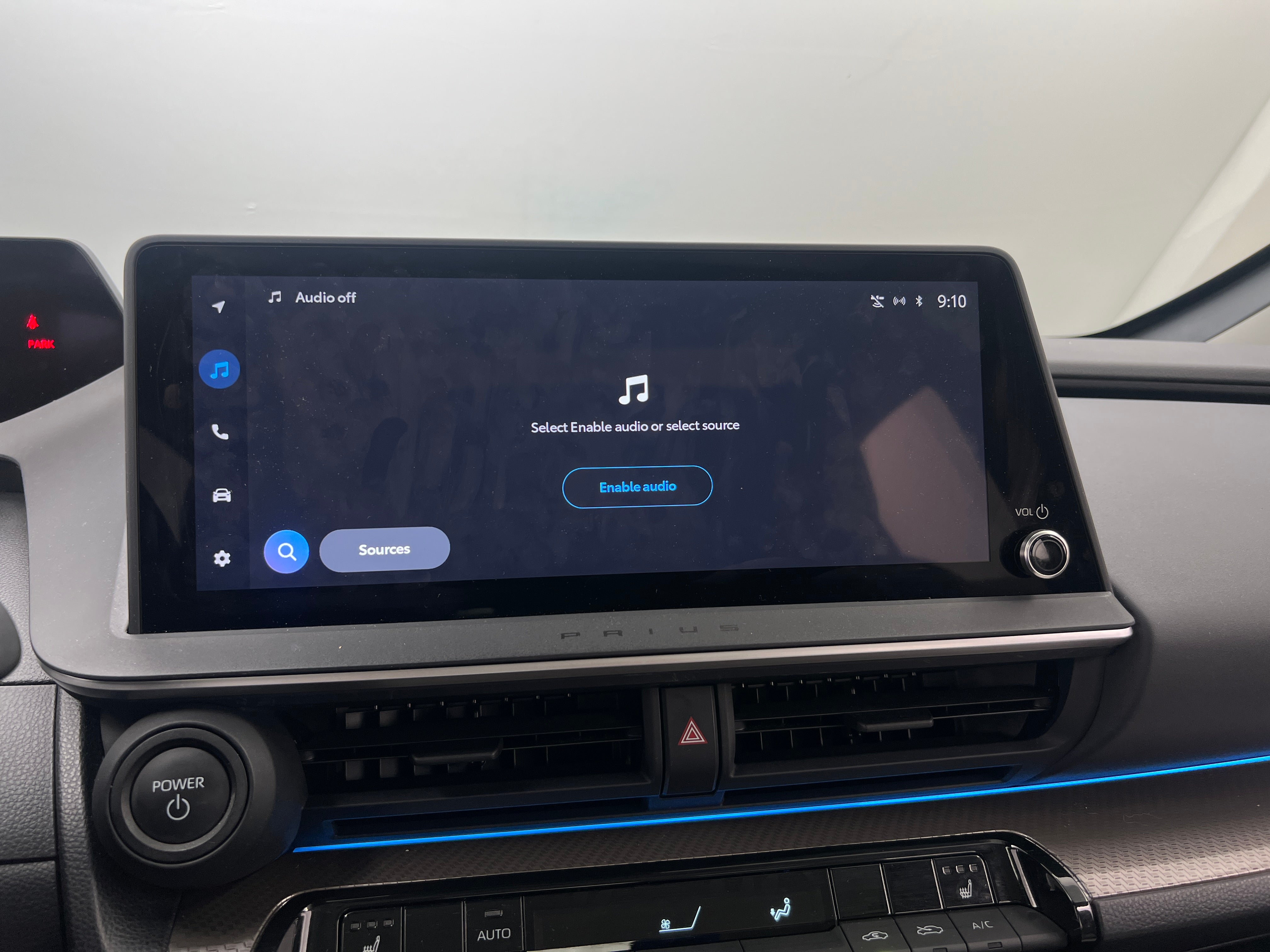 2023 Toyota Prius XLE 4