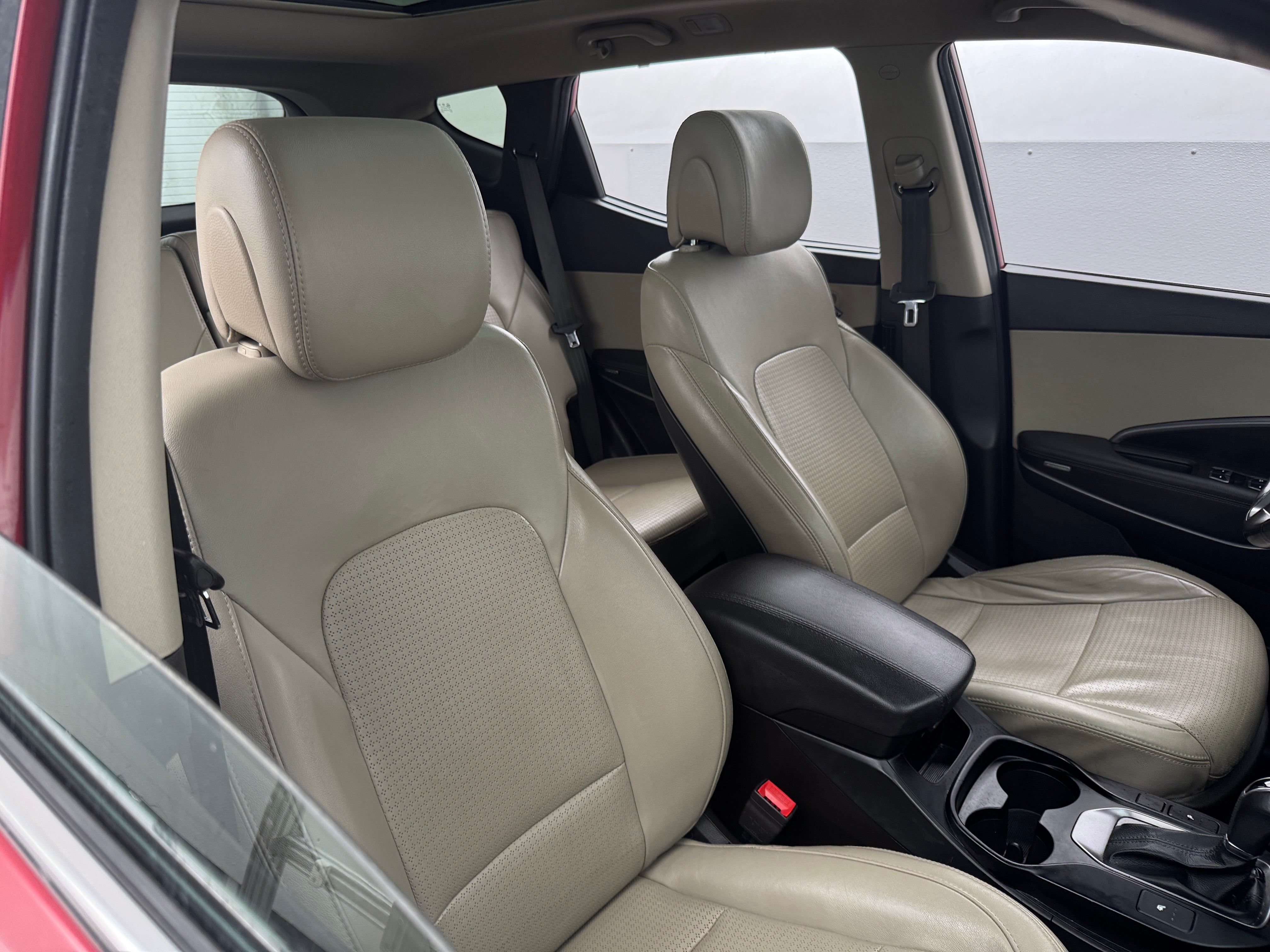 2013 Hyundai Santa Fe Base 2