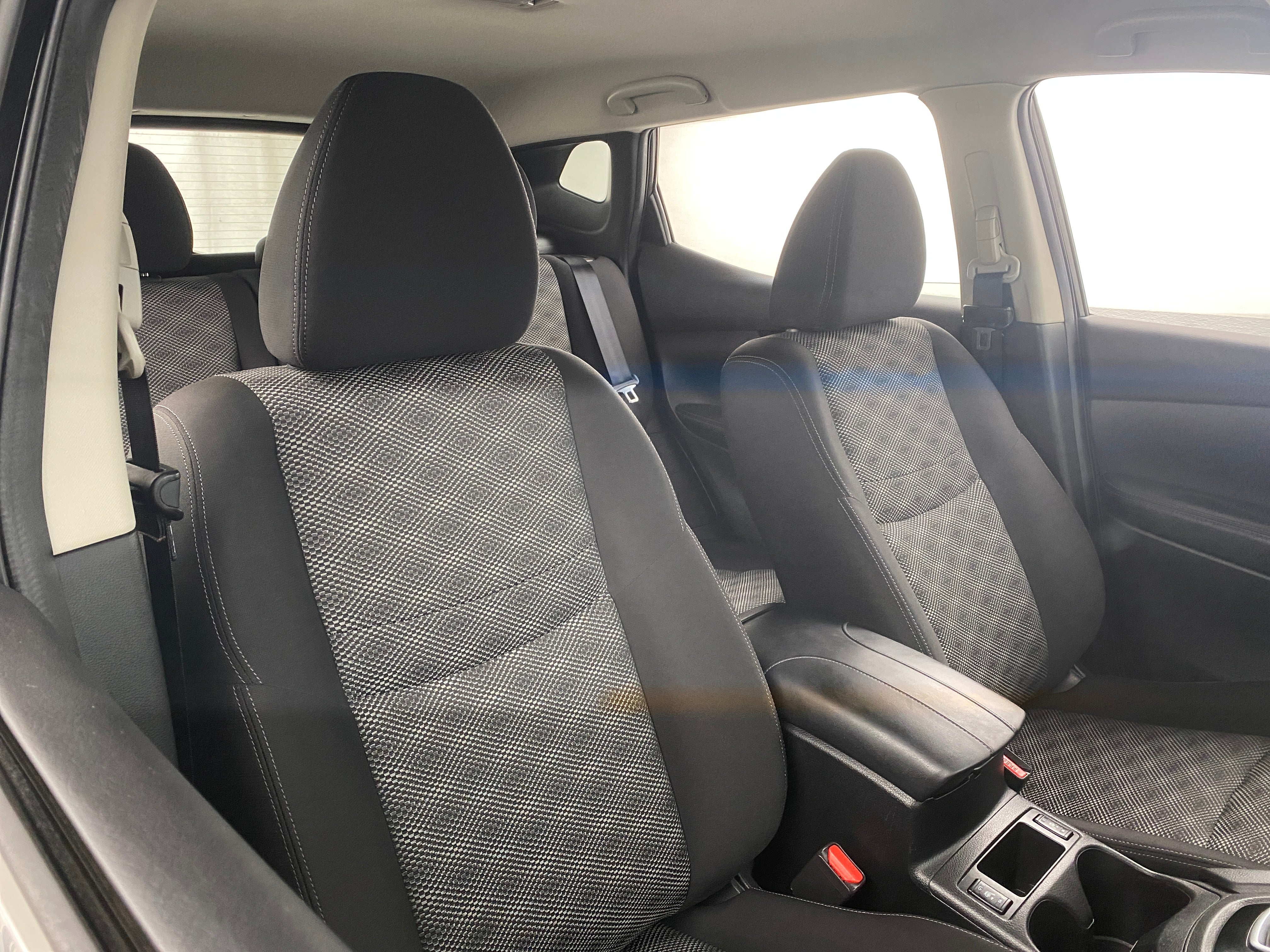 2019 Nissan Rogue Sport SV 2