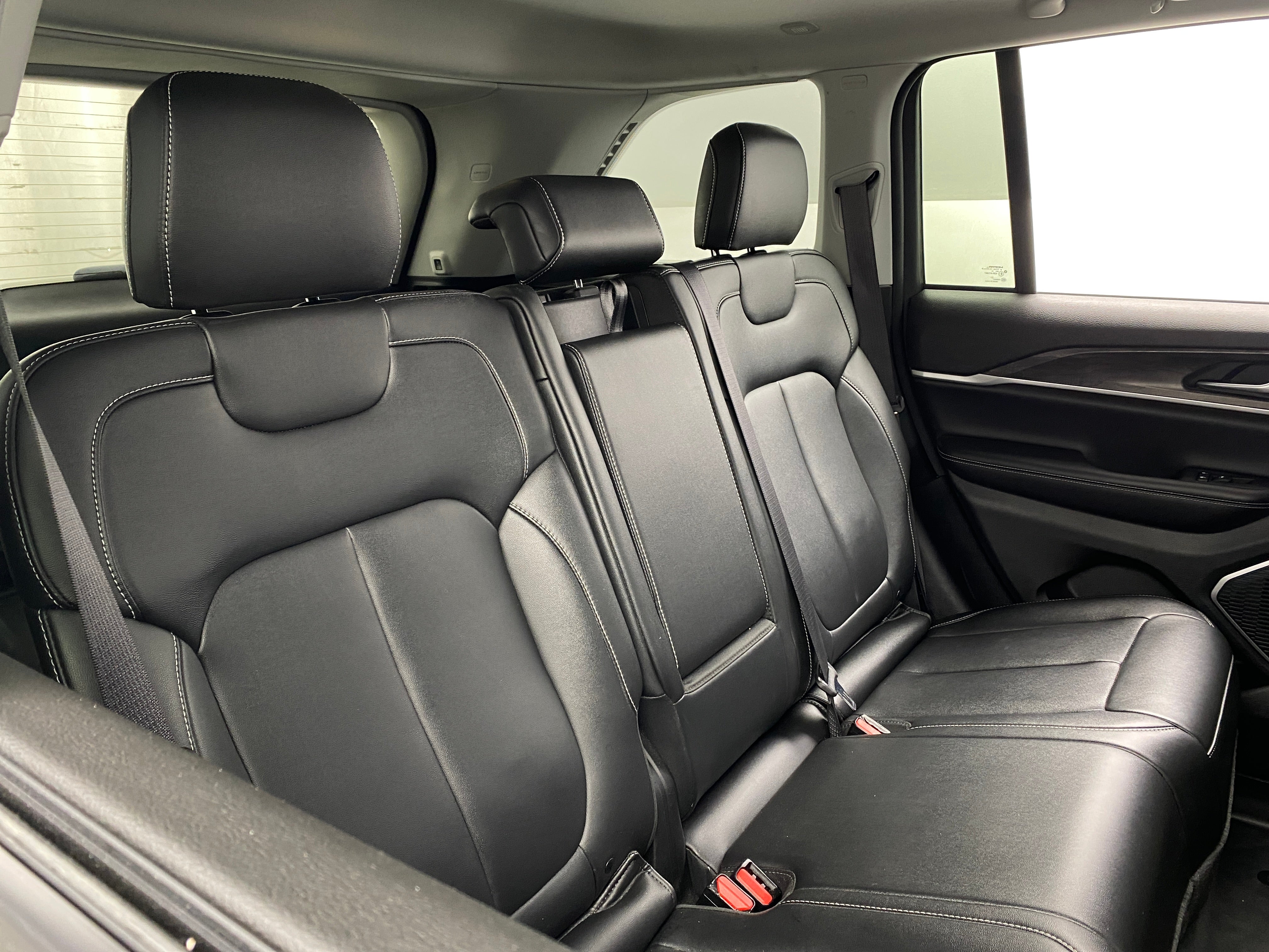 2023 Jeep Grand Cherokee SE 5