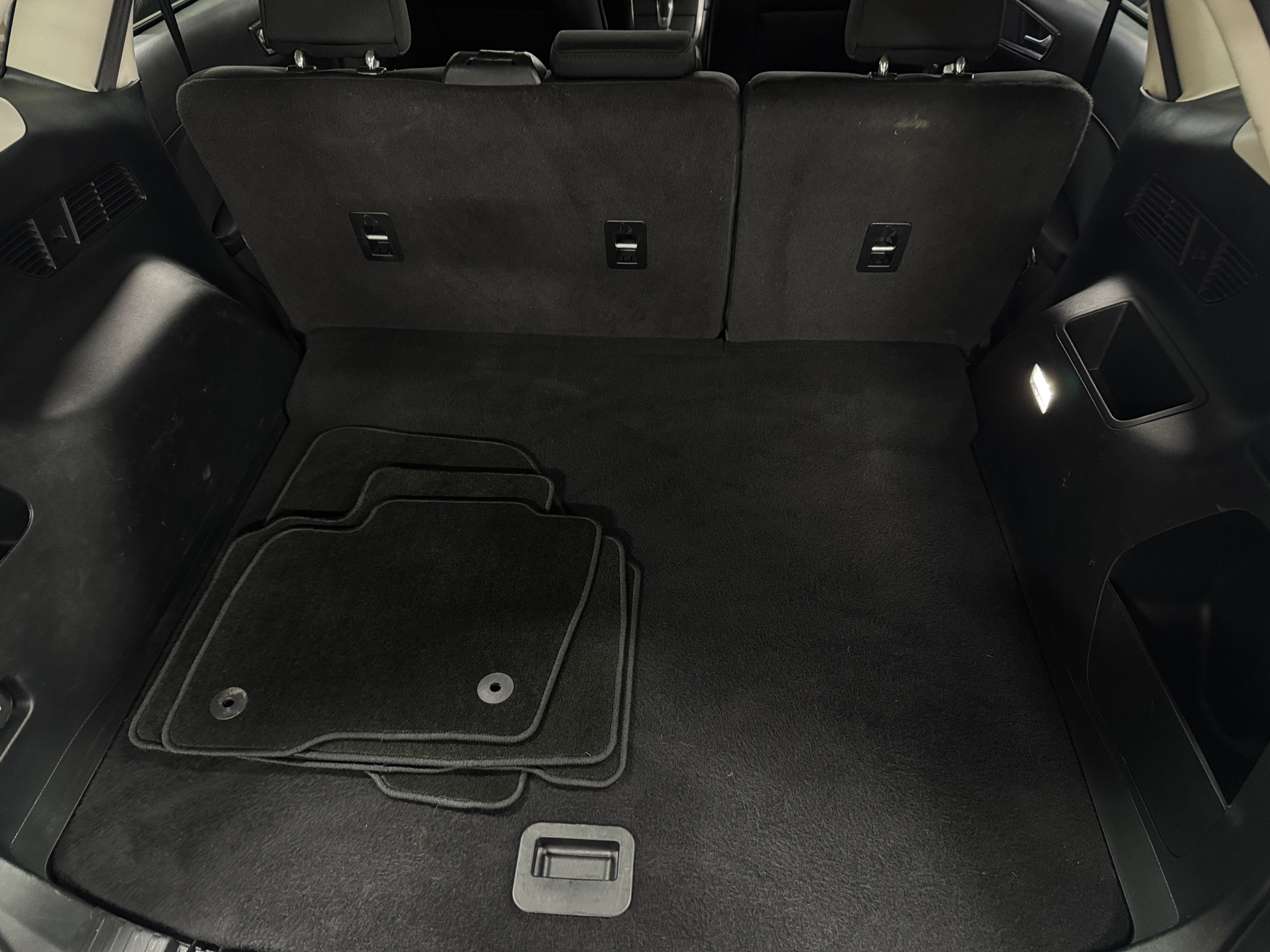 2018 Ford Edge SE 7