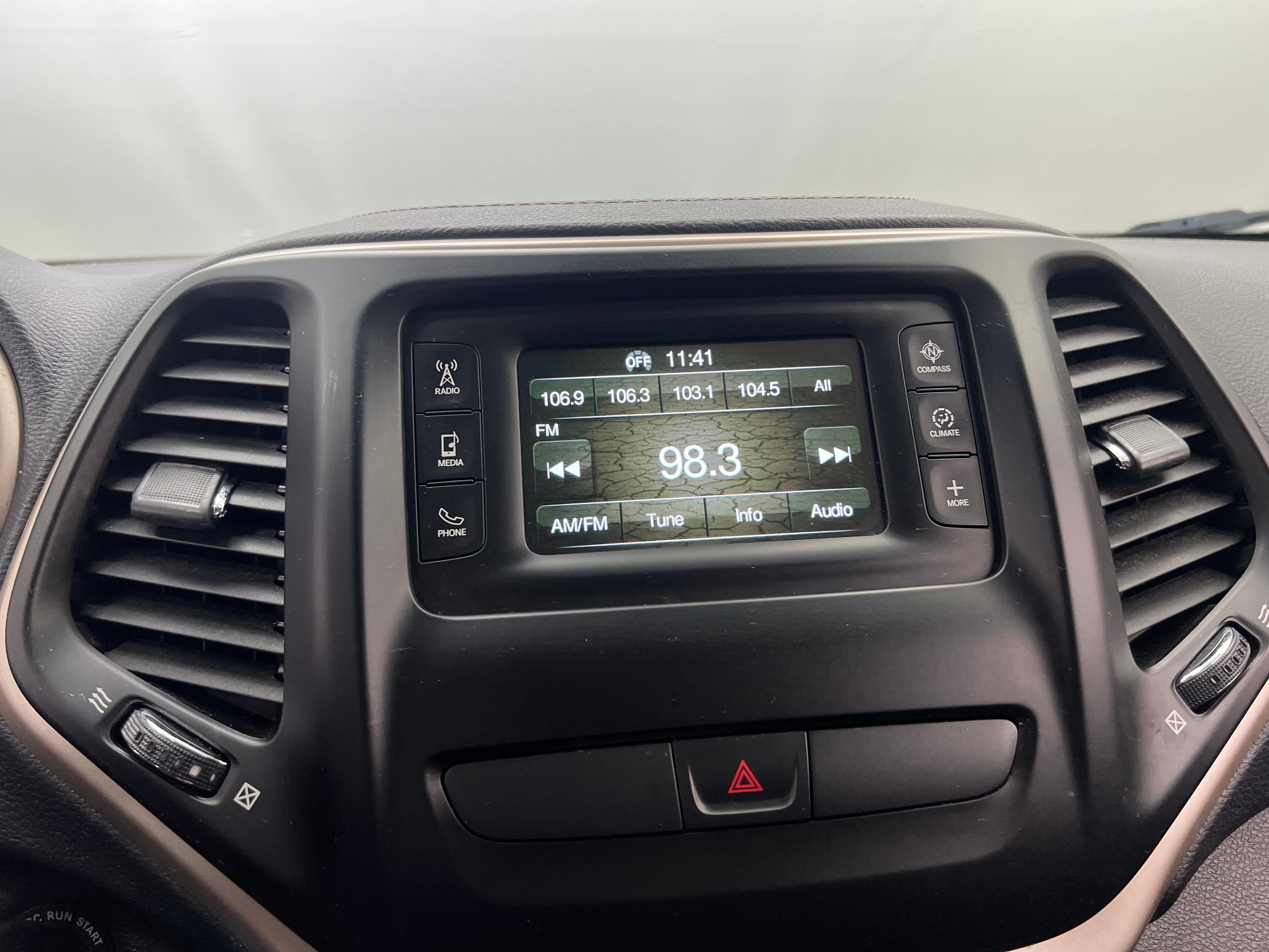 2015 Jeep Cherokee Latitude 4