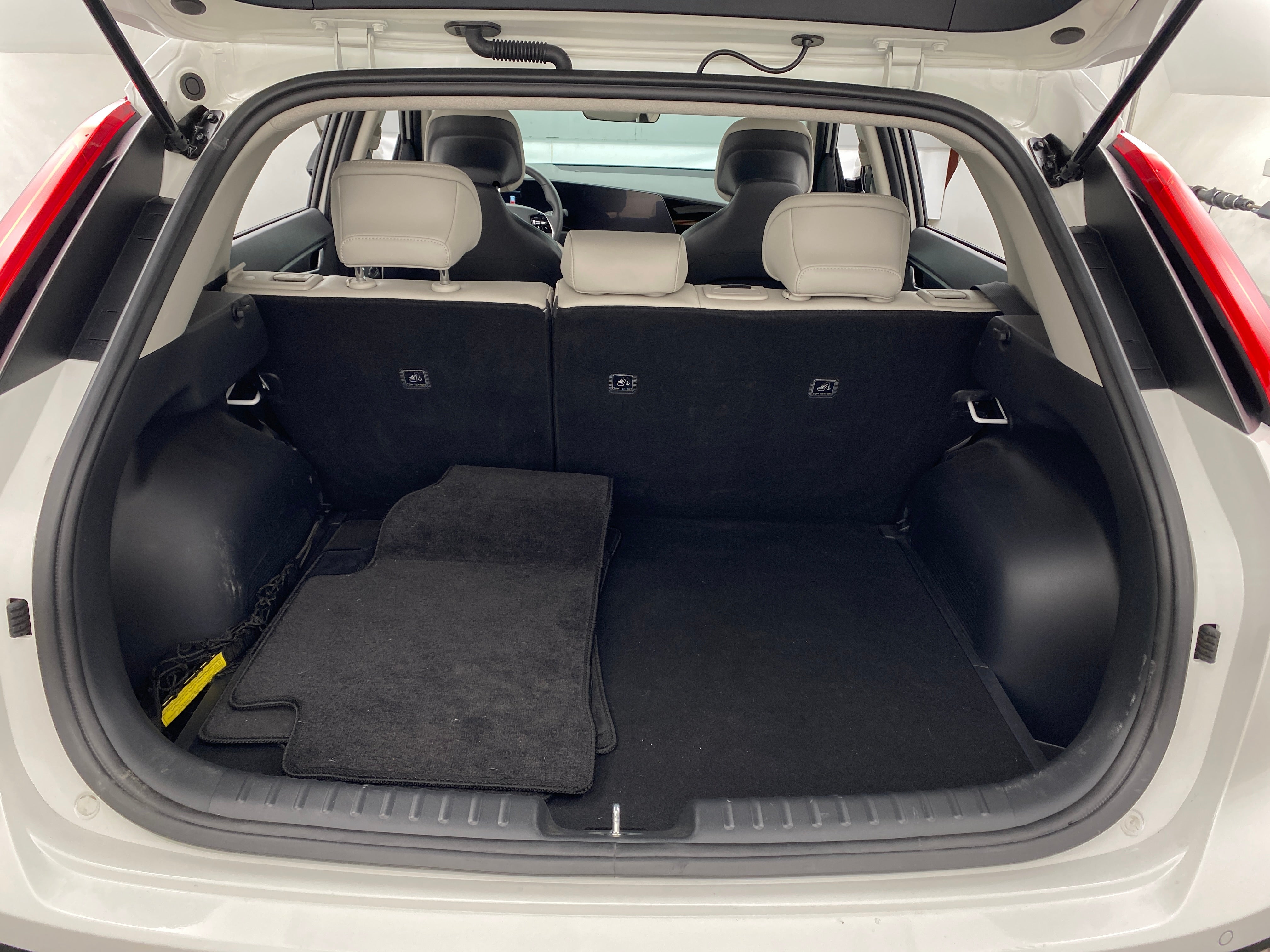 2023 Kia Niro EX Touring 6