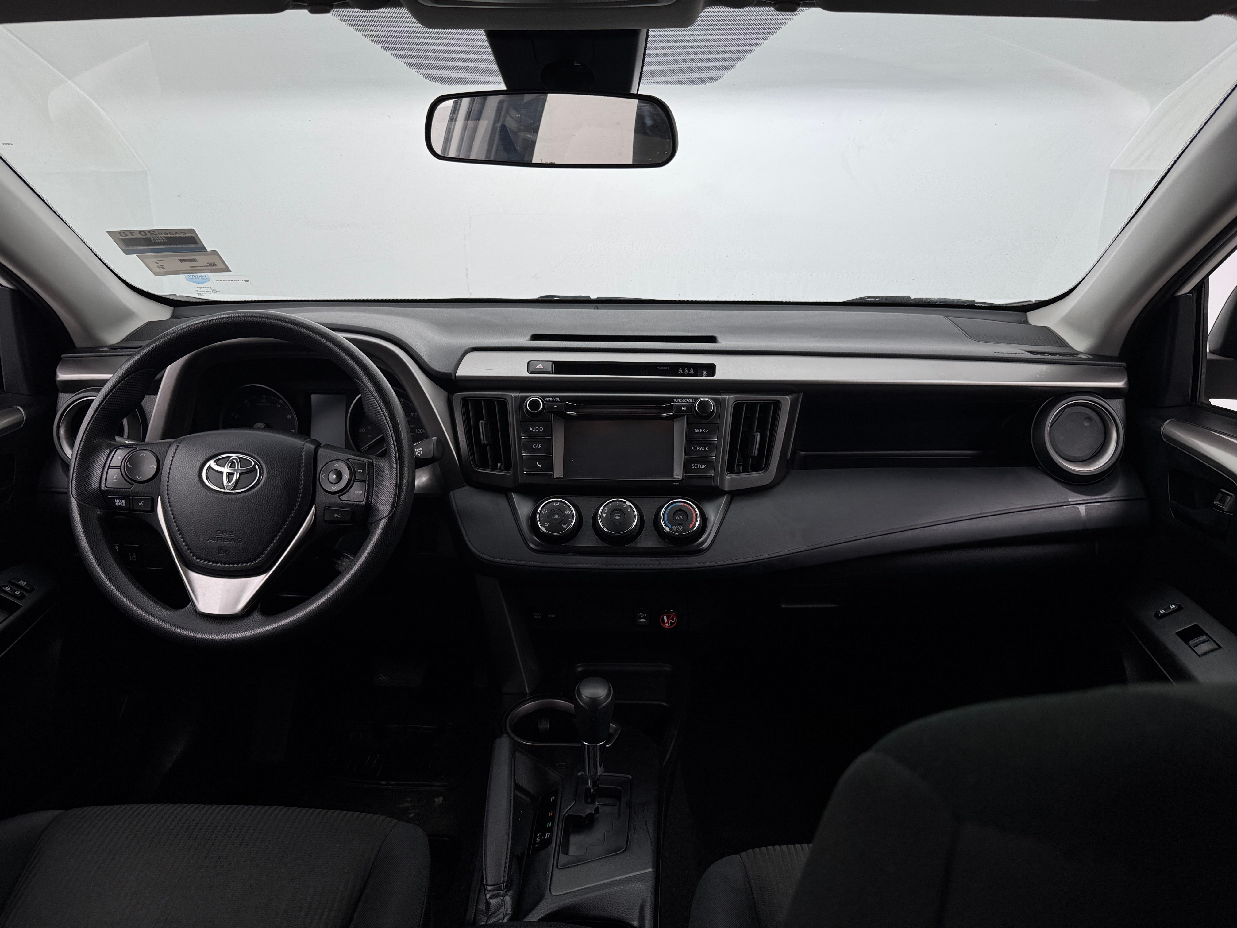 2018 Toyota RAV4 LE 3