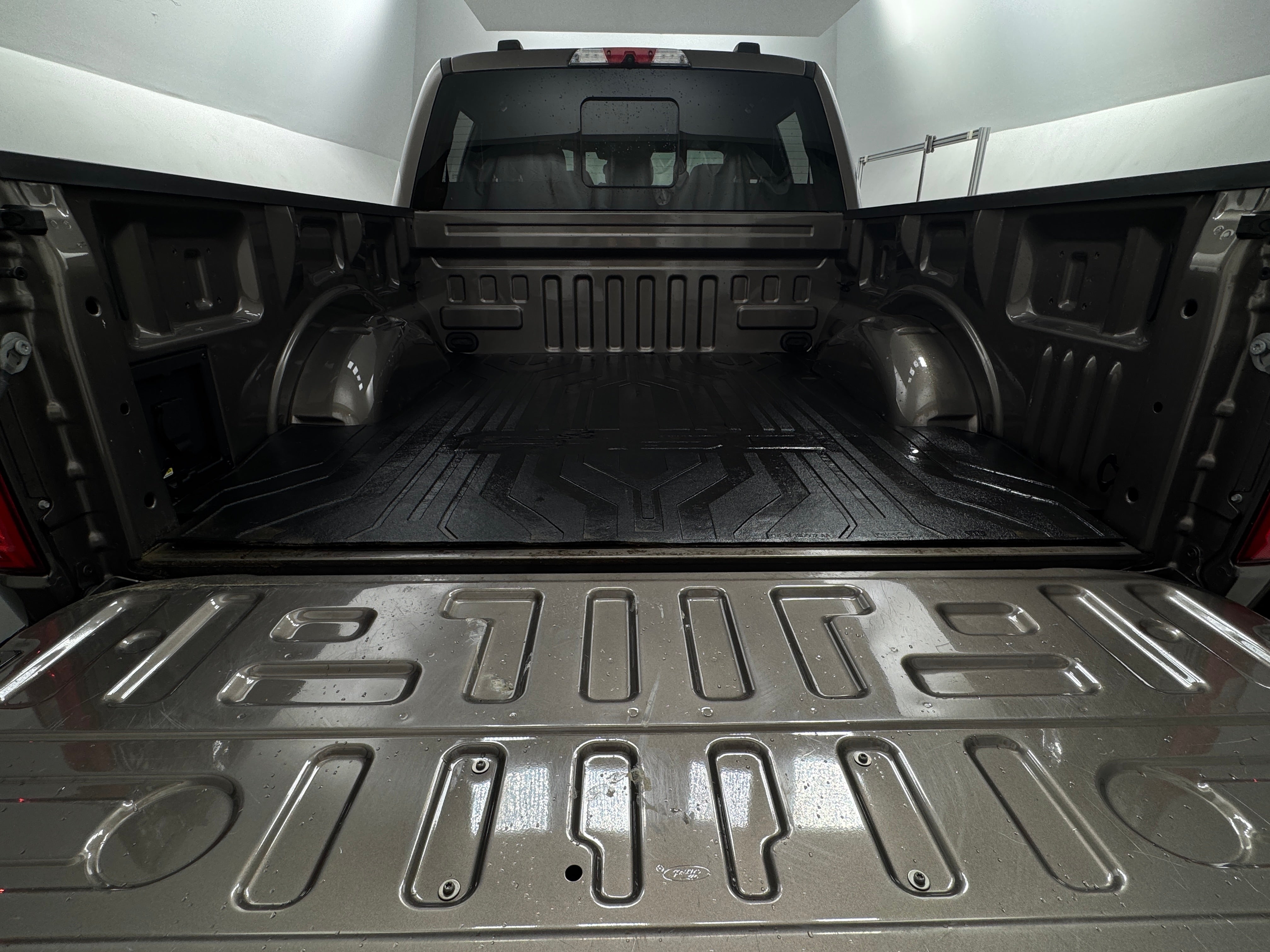 2023 Ford Econoline E-150 7