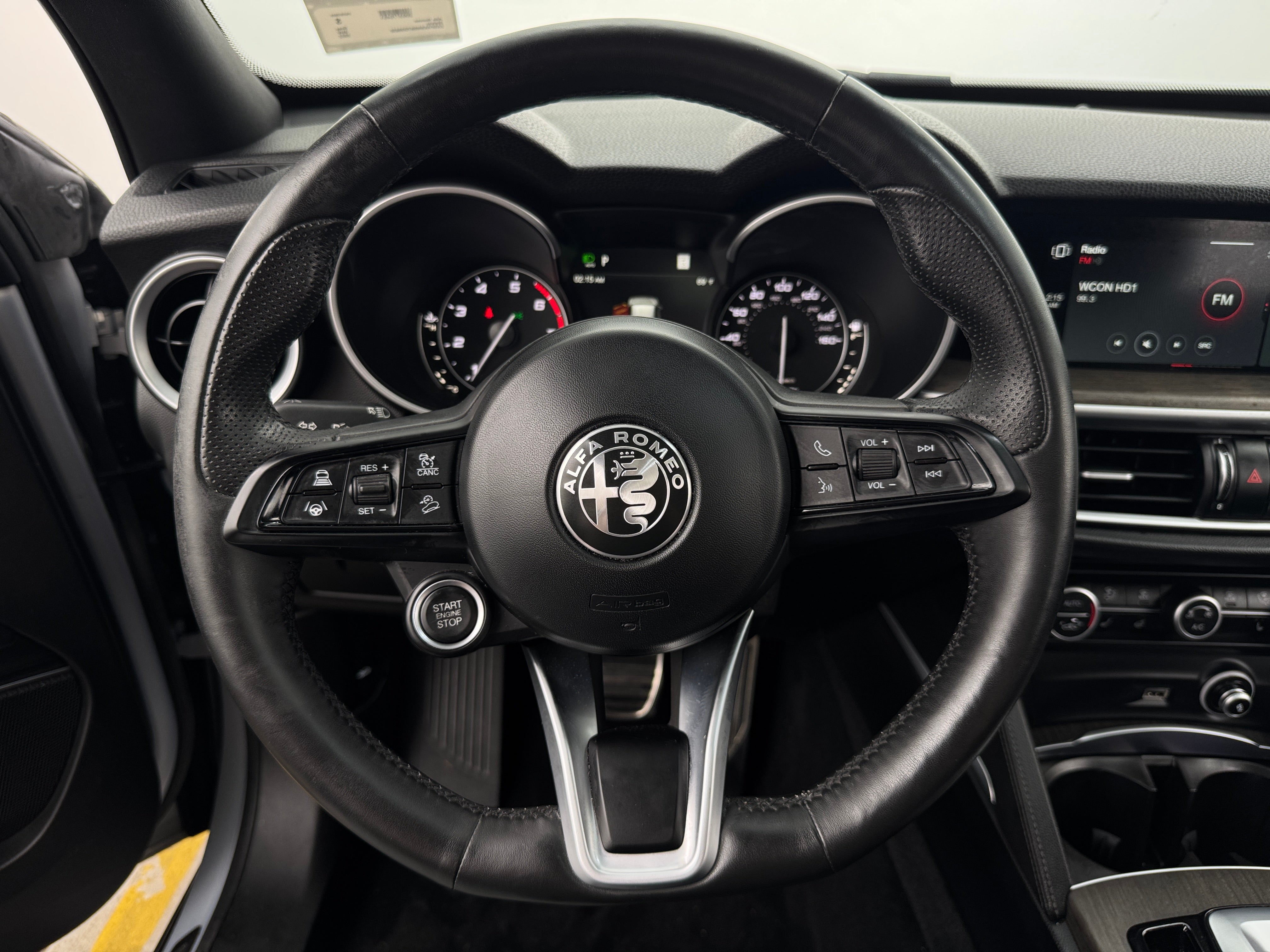 2022 Alfa Romeo Stelvio Ti 4