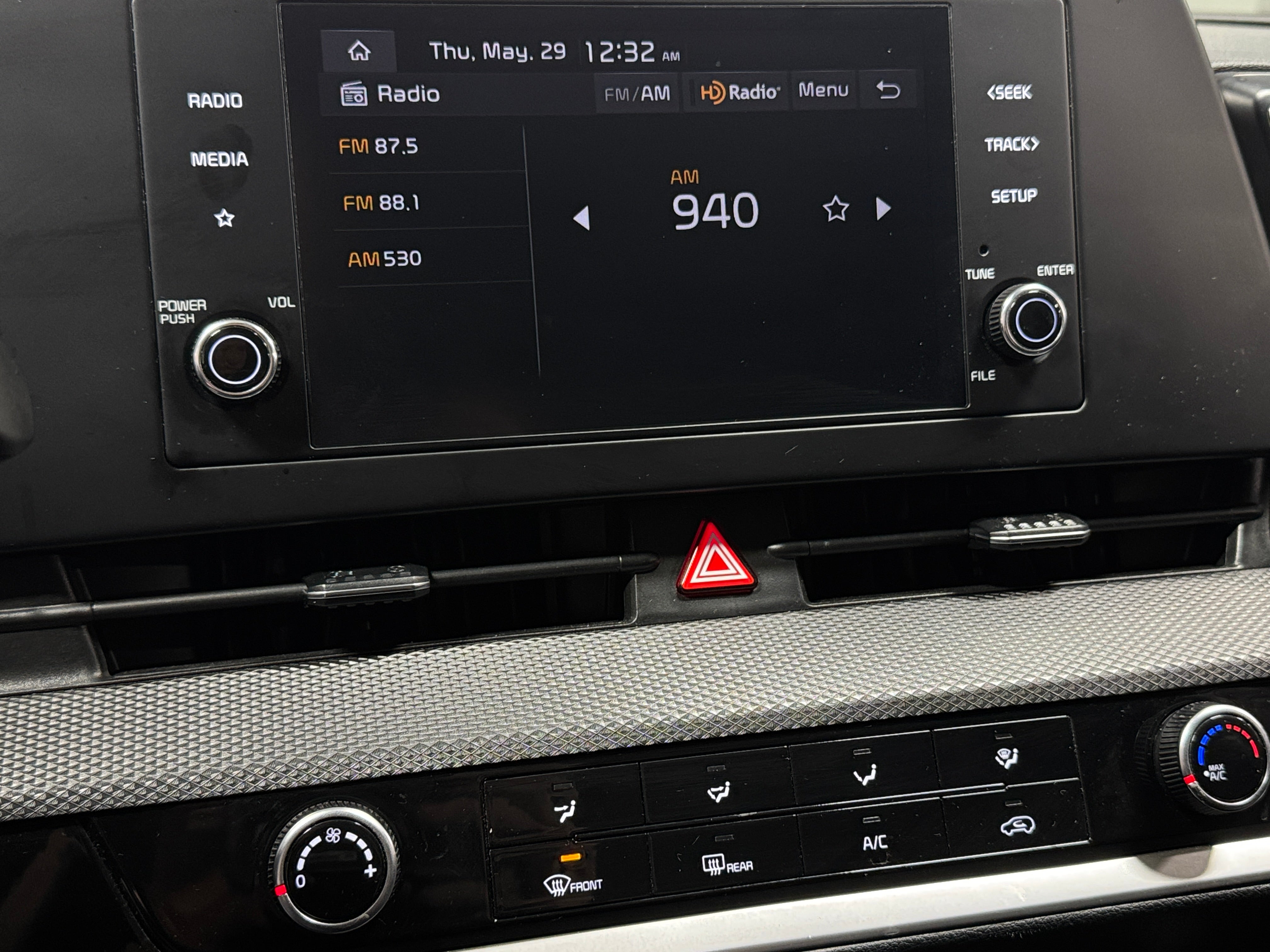 2024 Kia Sportage LX 4