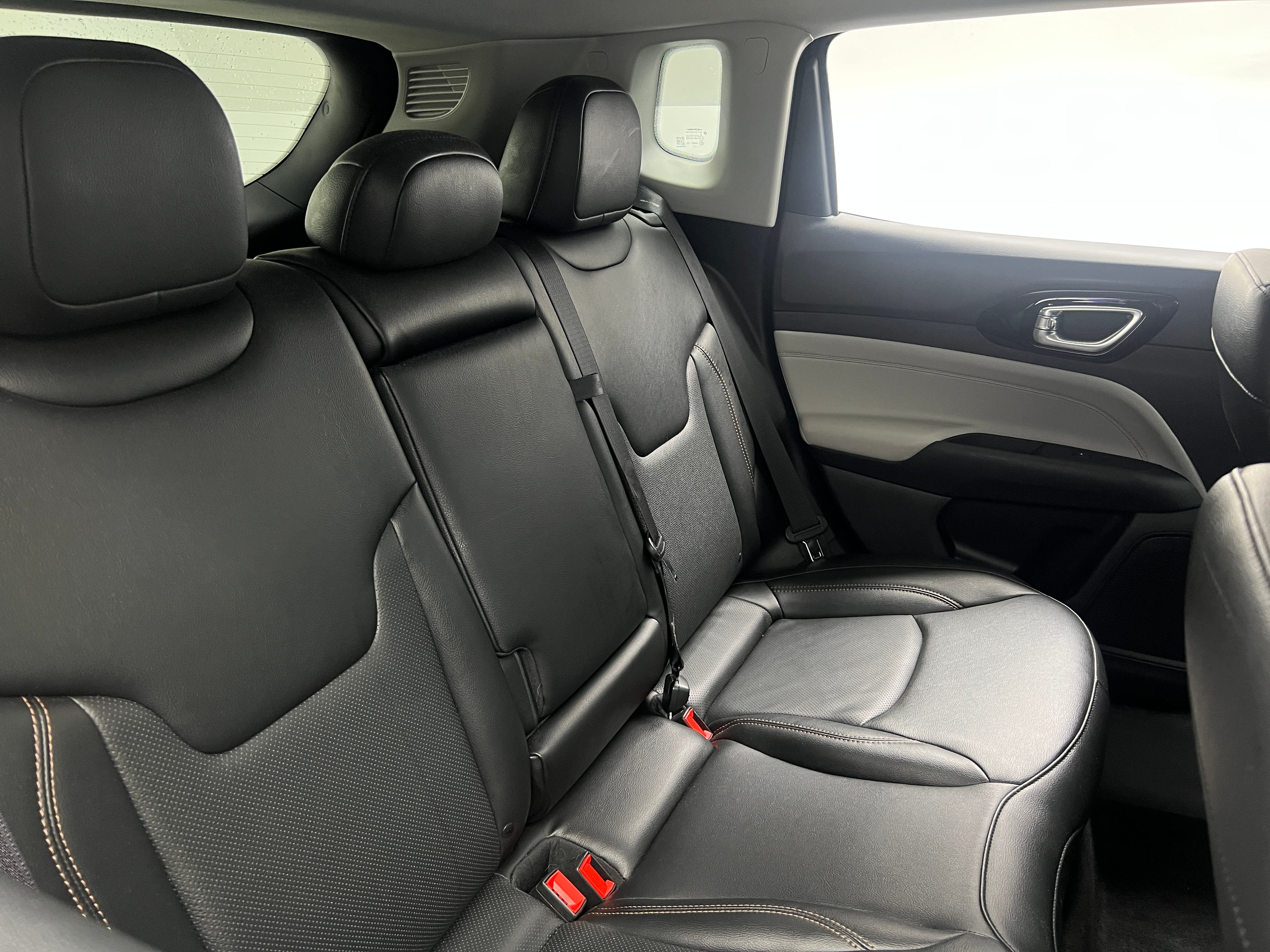 2022 Jeep Compass Limited 5
