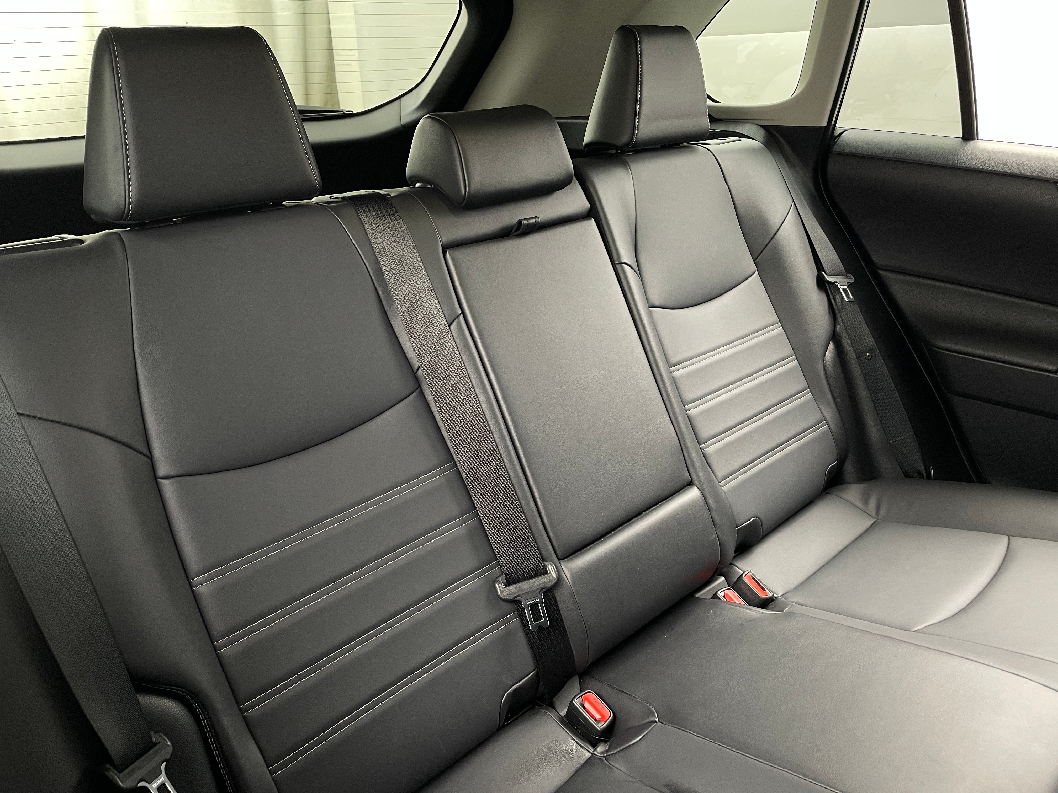 2023 Toyota RAV4 XLE Premium 6