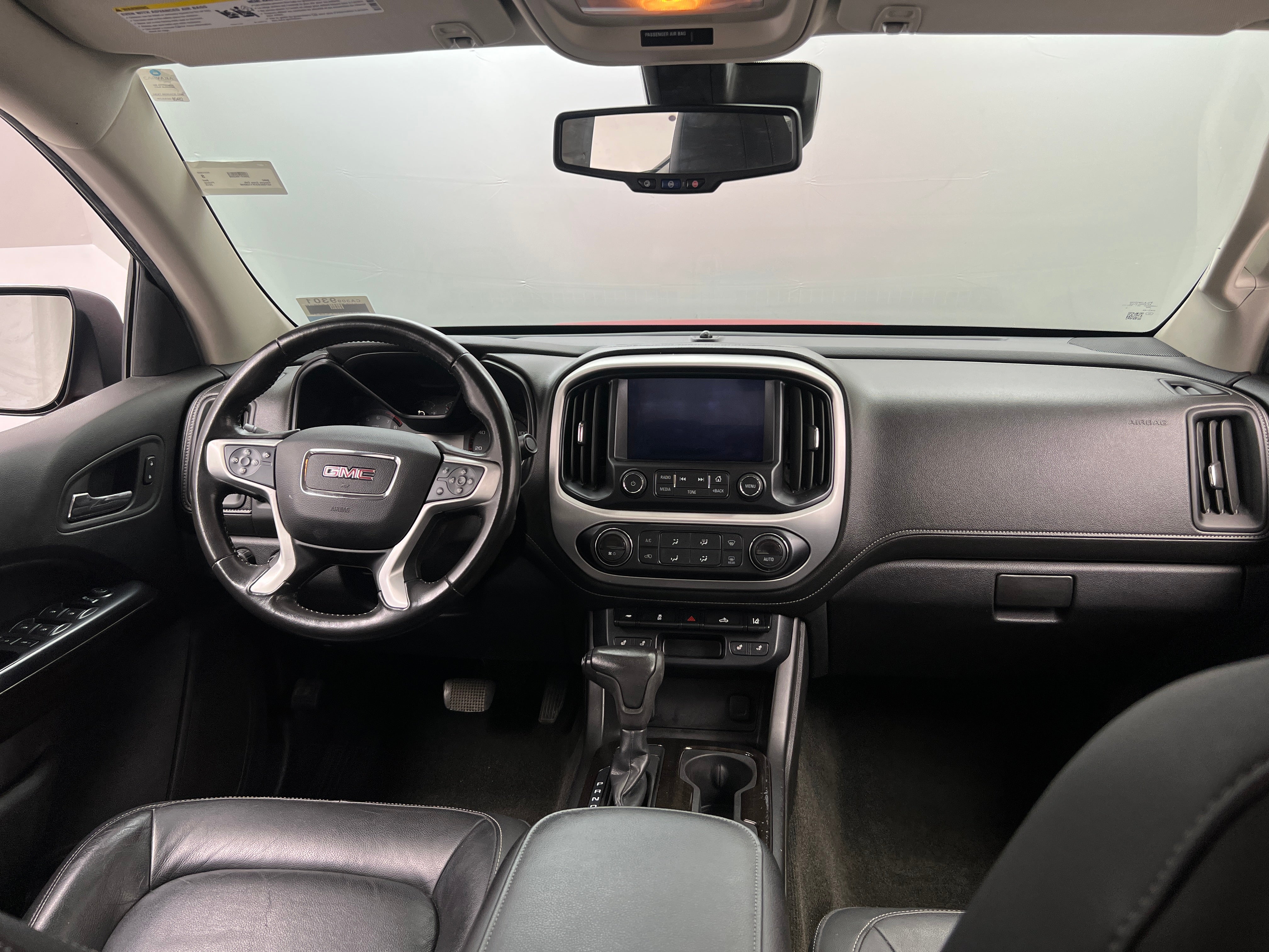 2015 GMC Canyon SLT 2