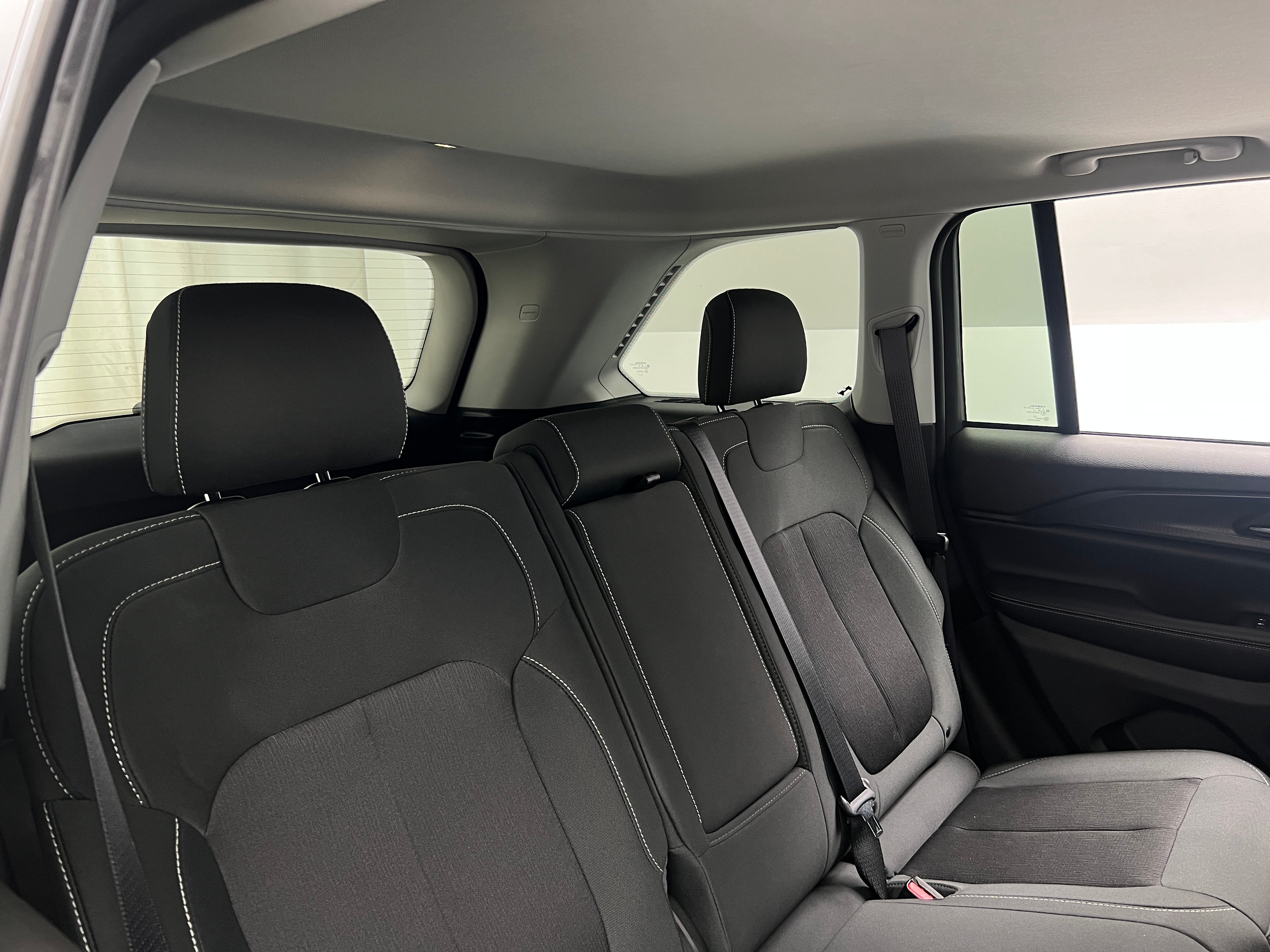 2024 Jeep Grand Cherokee Laredo 6