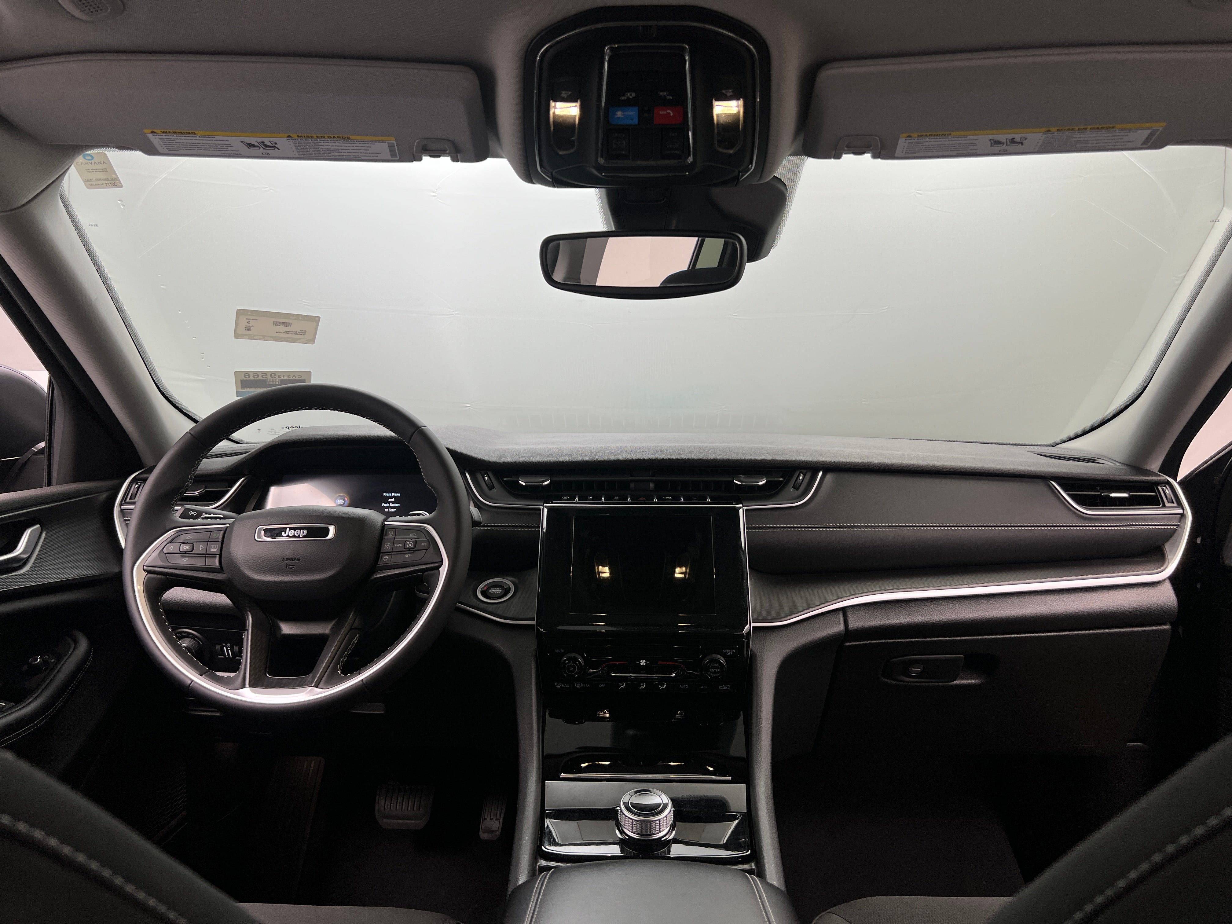 2024 Jeep Grand Cherokee Laredo 3