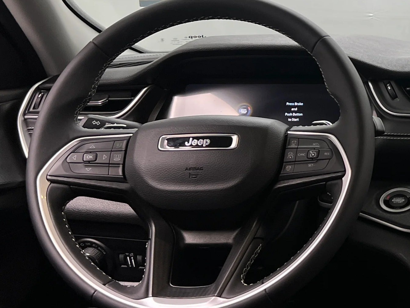 2024 Jeep Grand Cherokee Laredo 5
