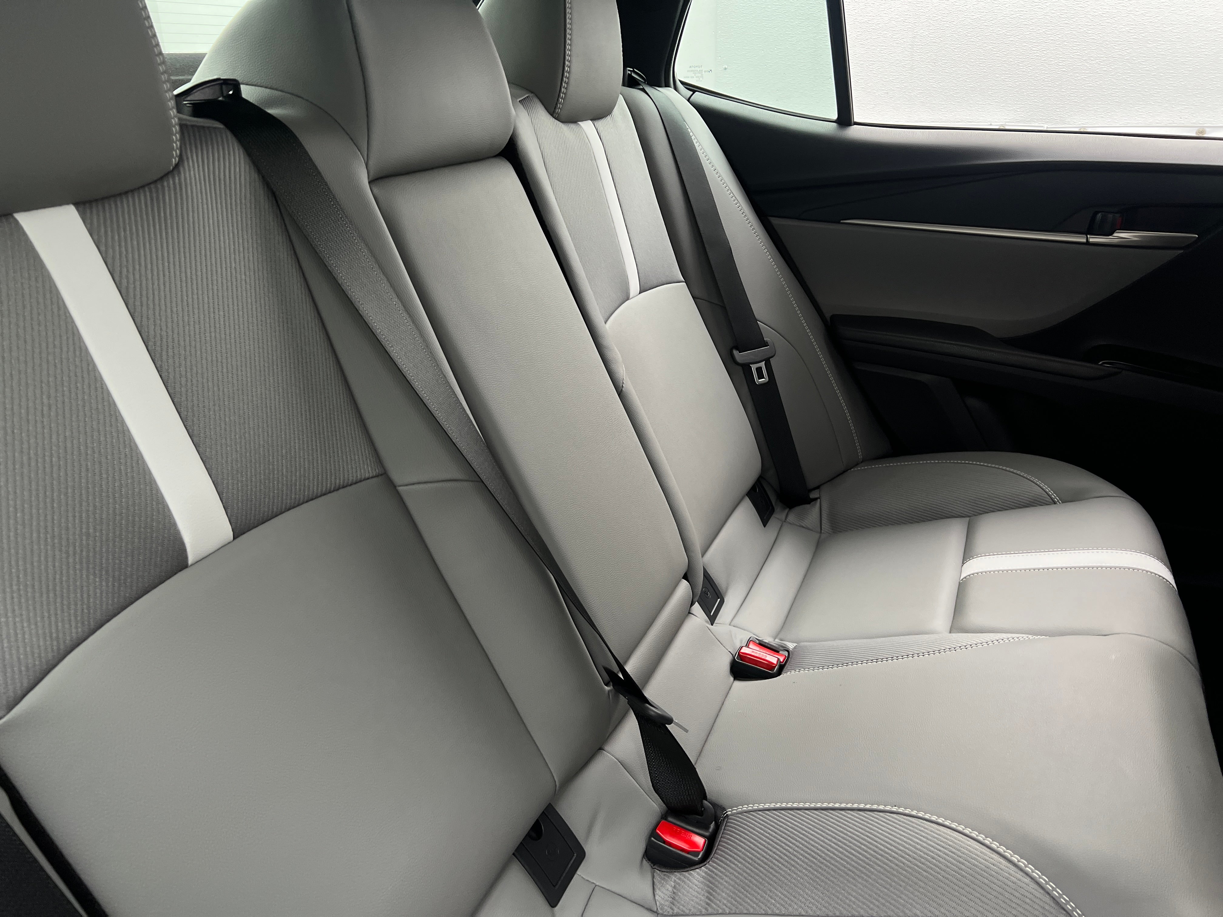 2025 Toyota Camry SE 5
