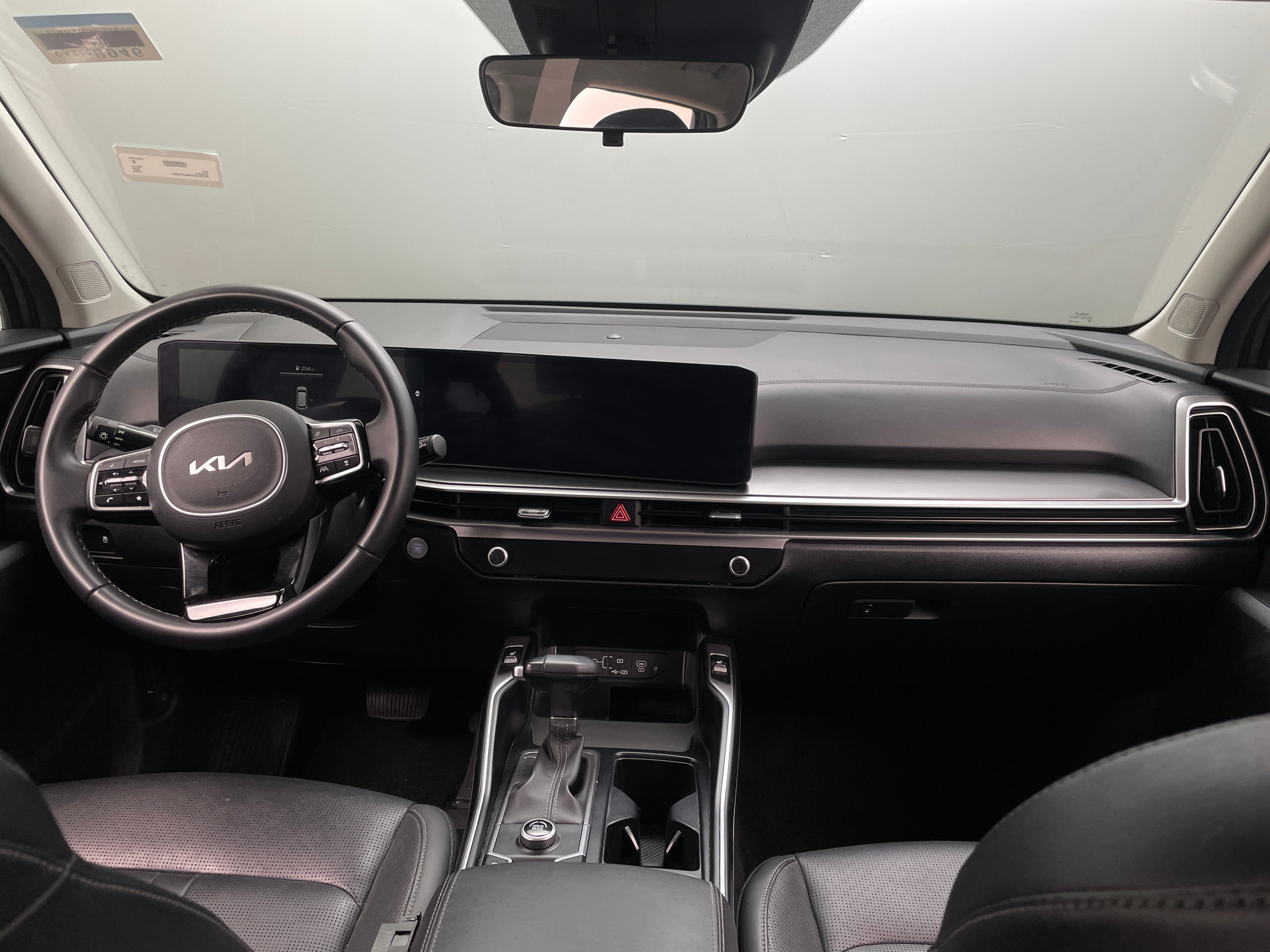 2024 Kia Sorento S 2