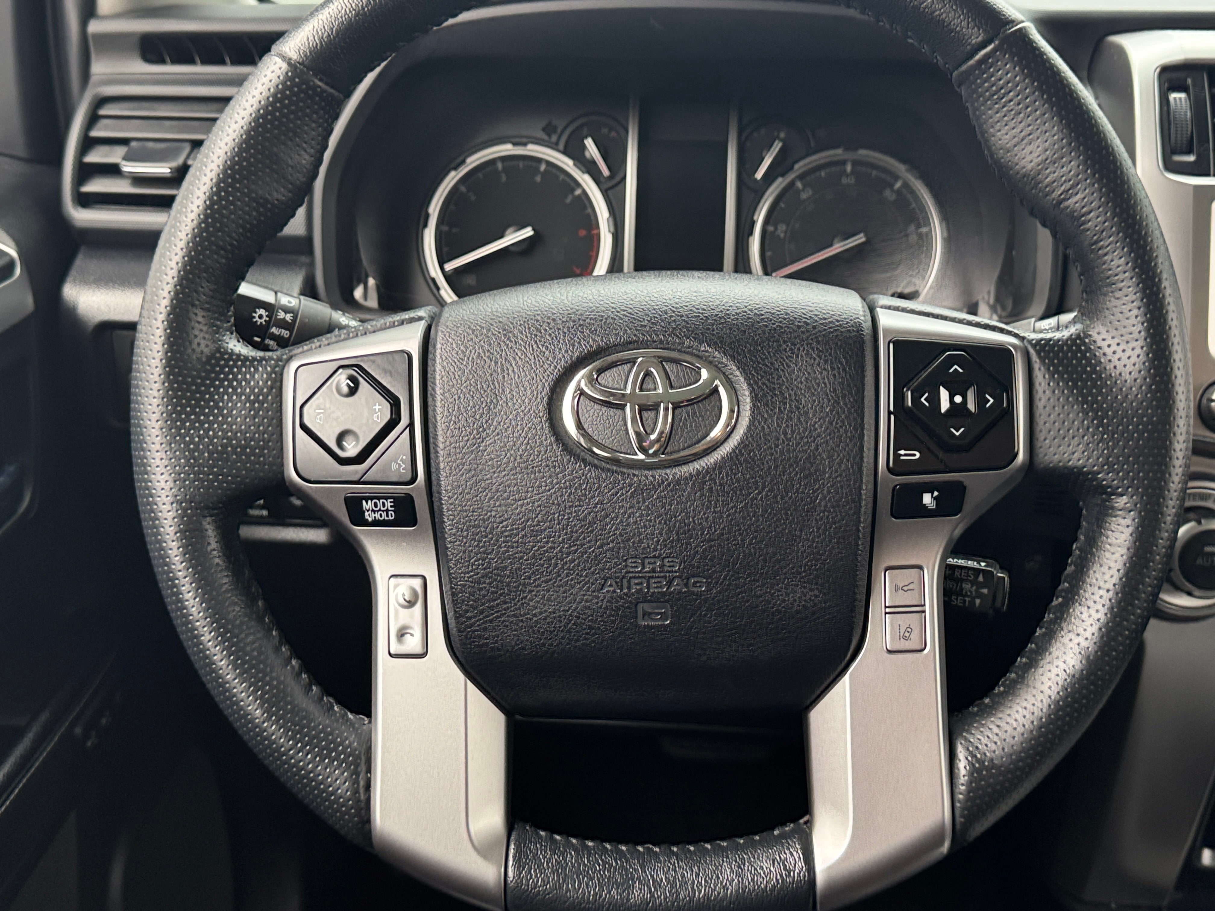 2023 Toyota 4Runner Limited 4