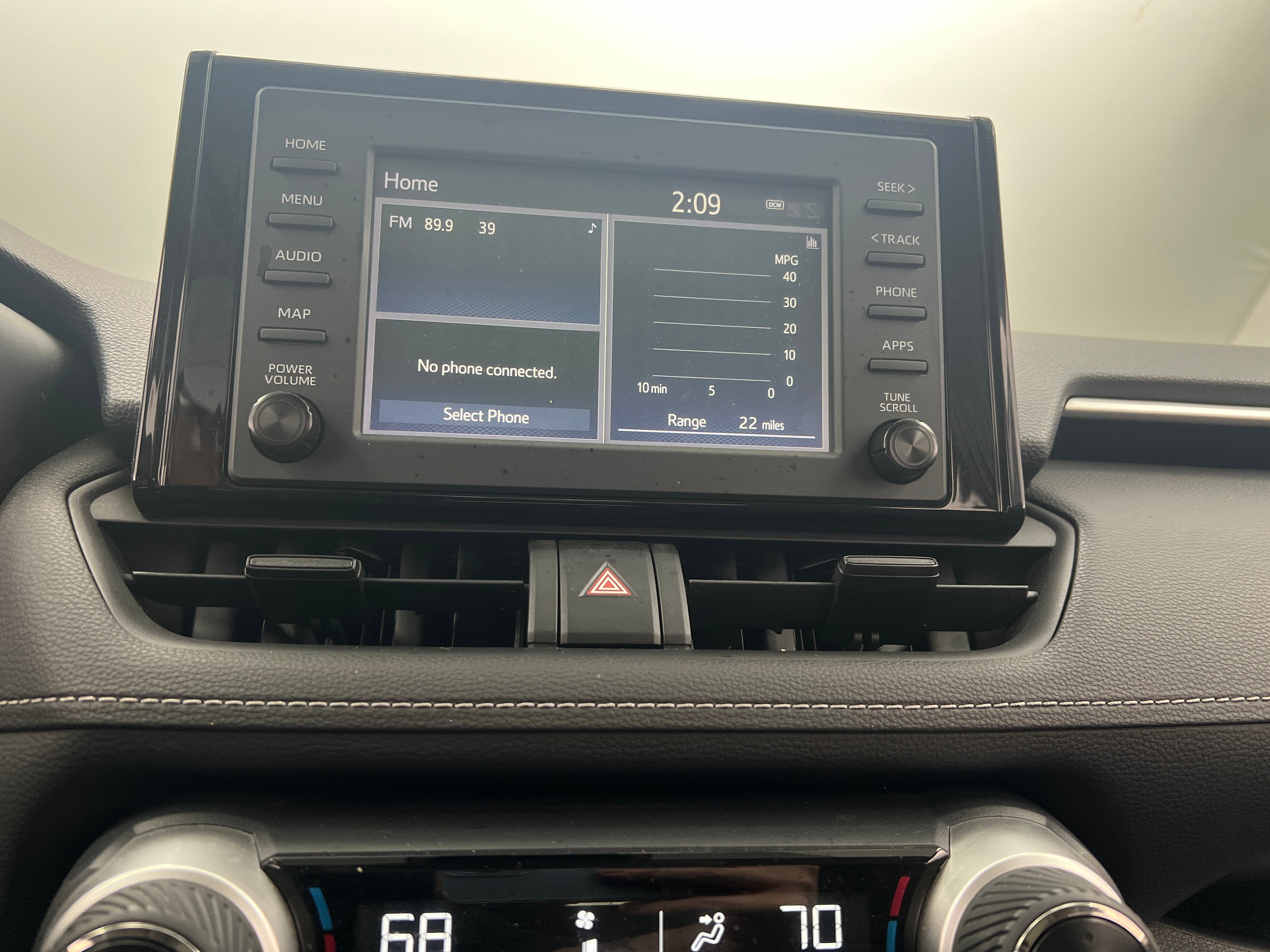 2019 Toyota RAV4 XLE 4
