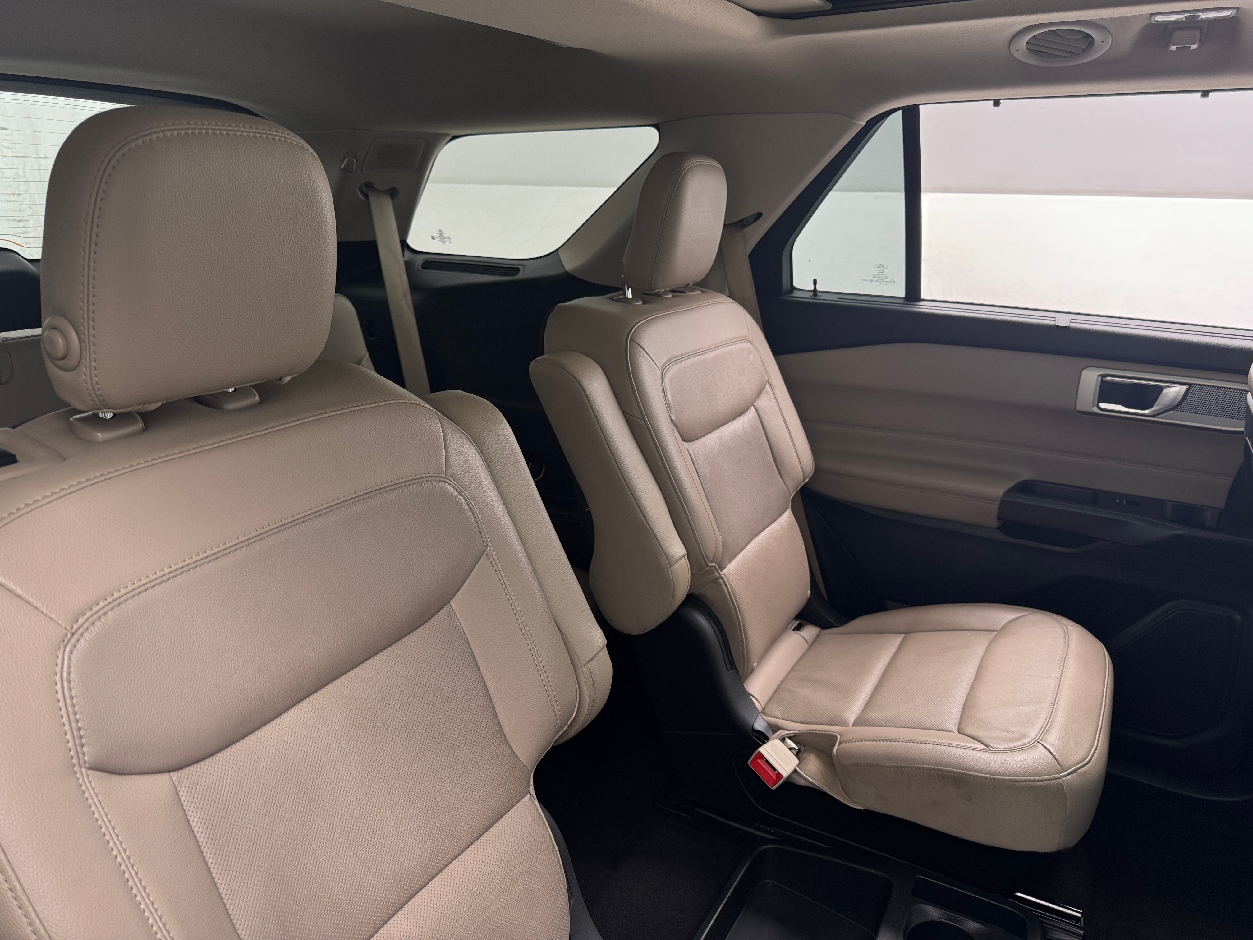 2020 Ford Explorer Limited 5