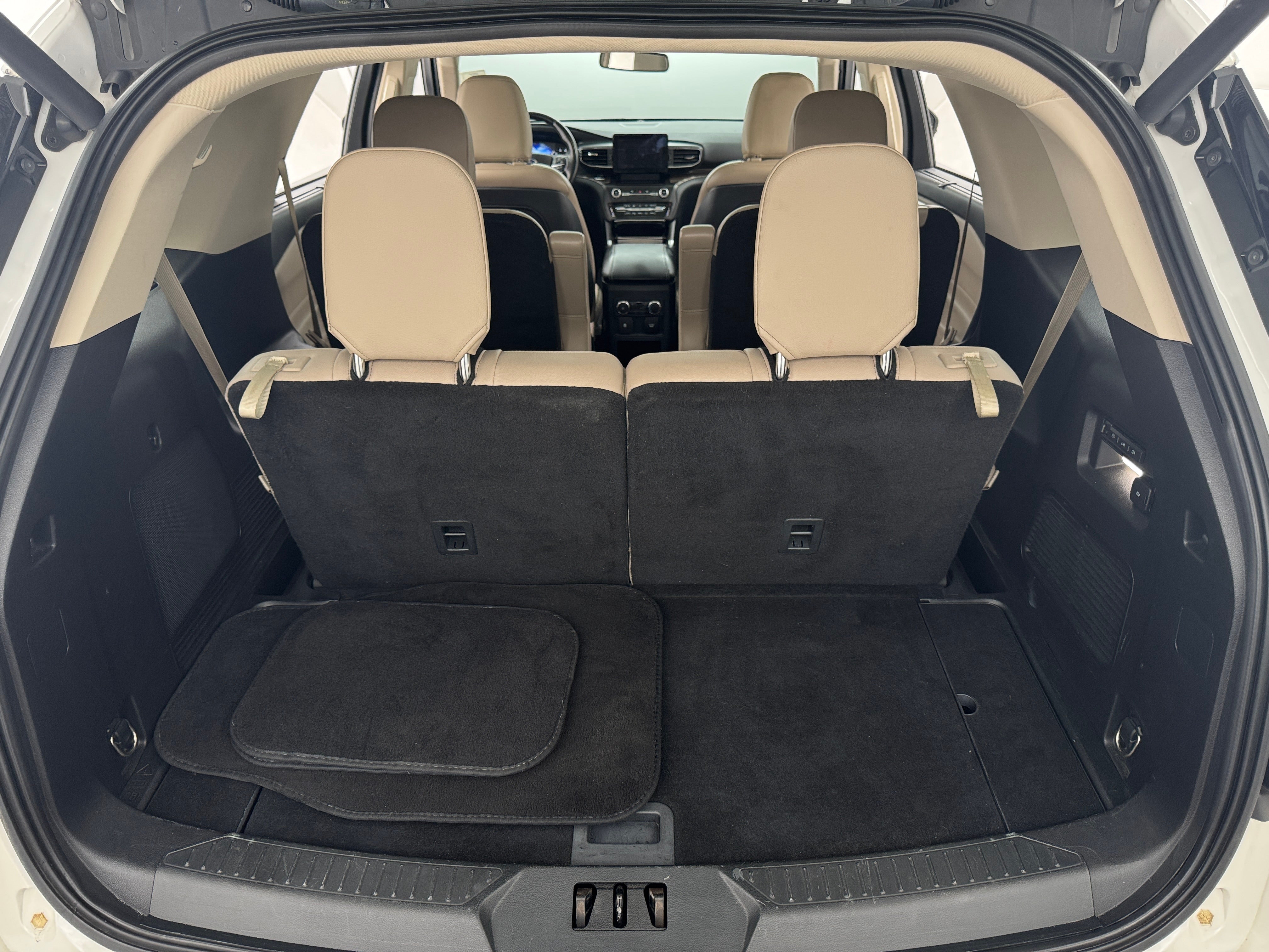 2020 Ford Explorer Limited 6