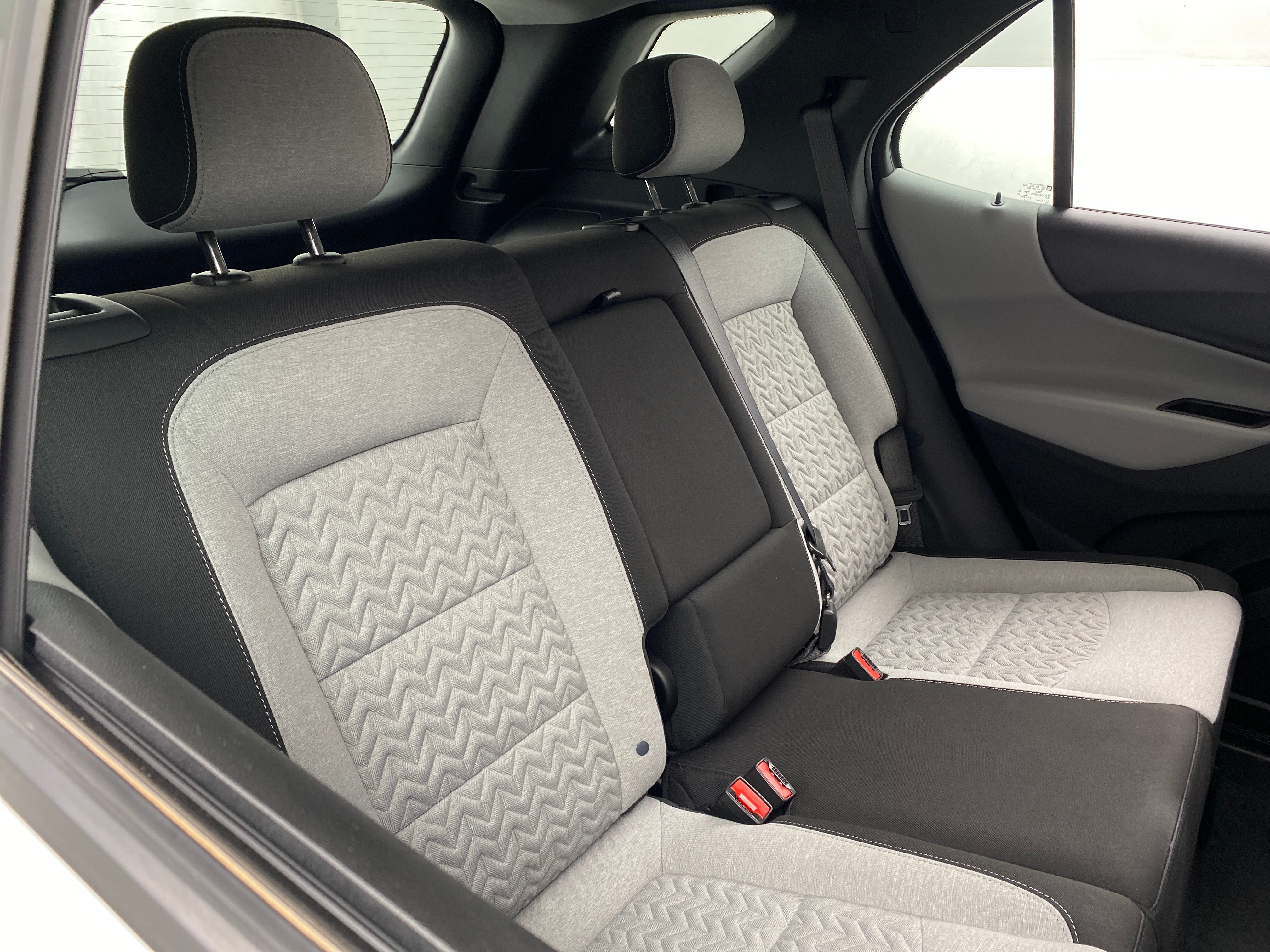 2022 Chevrolet Equinox LS 6