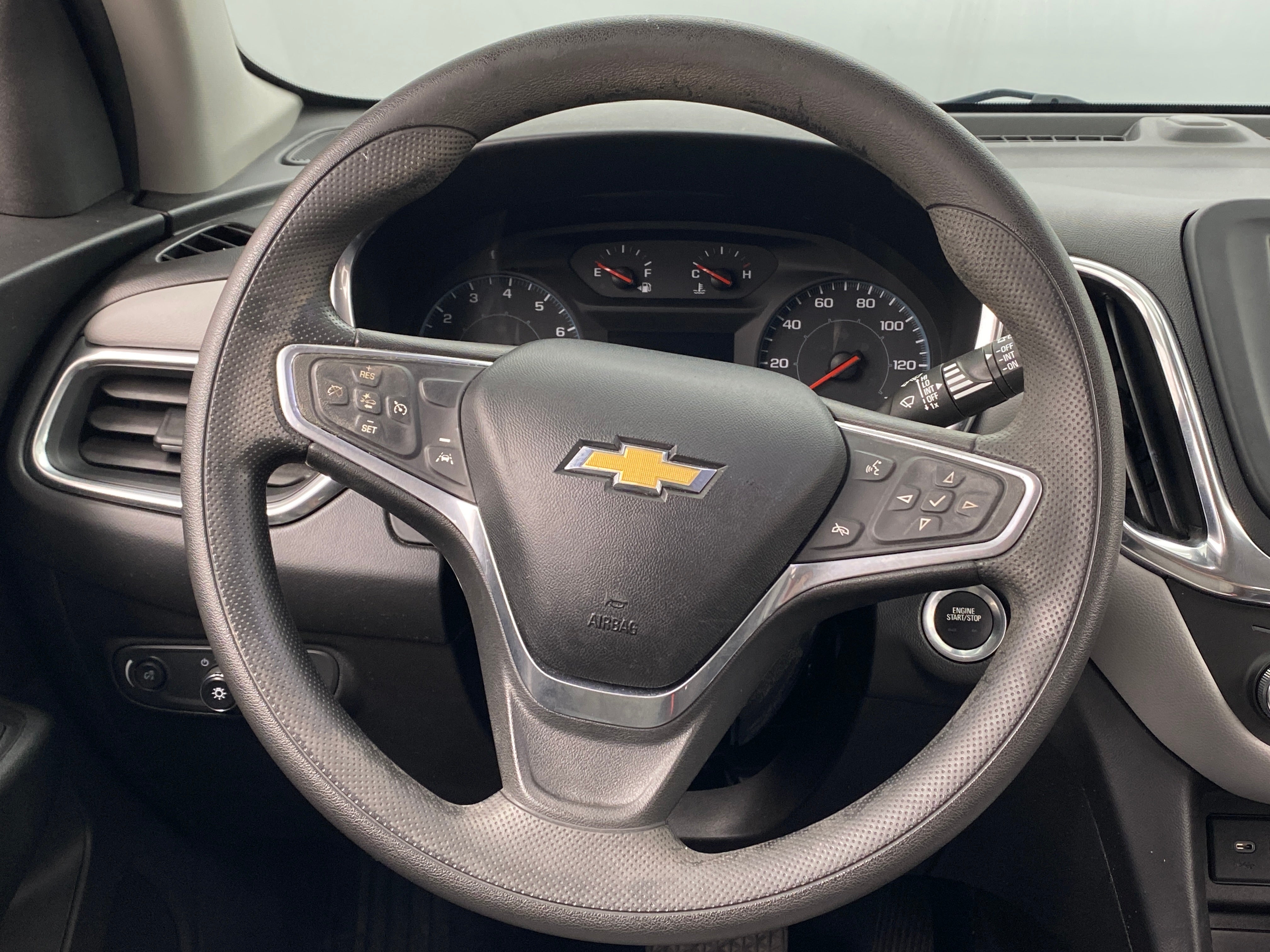 2022 Chevrolet Equinox LS 5