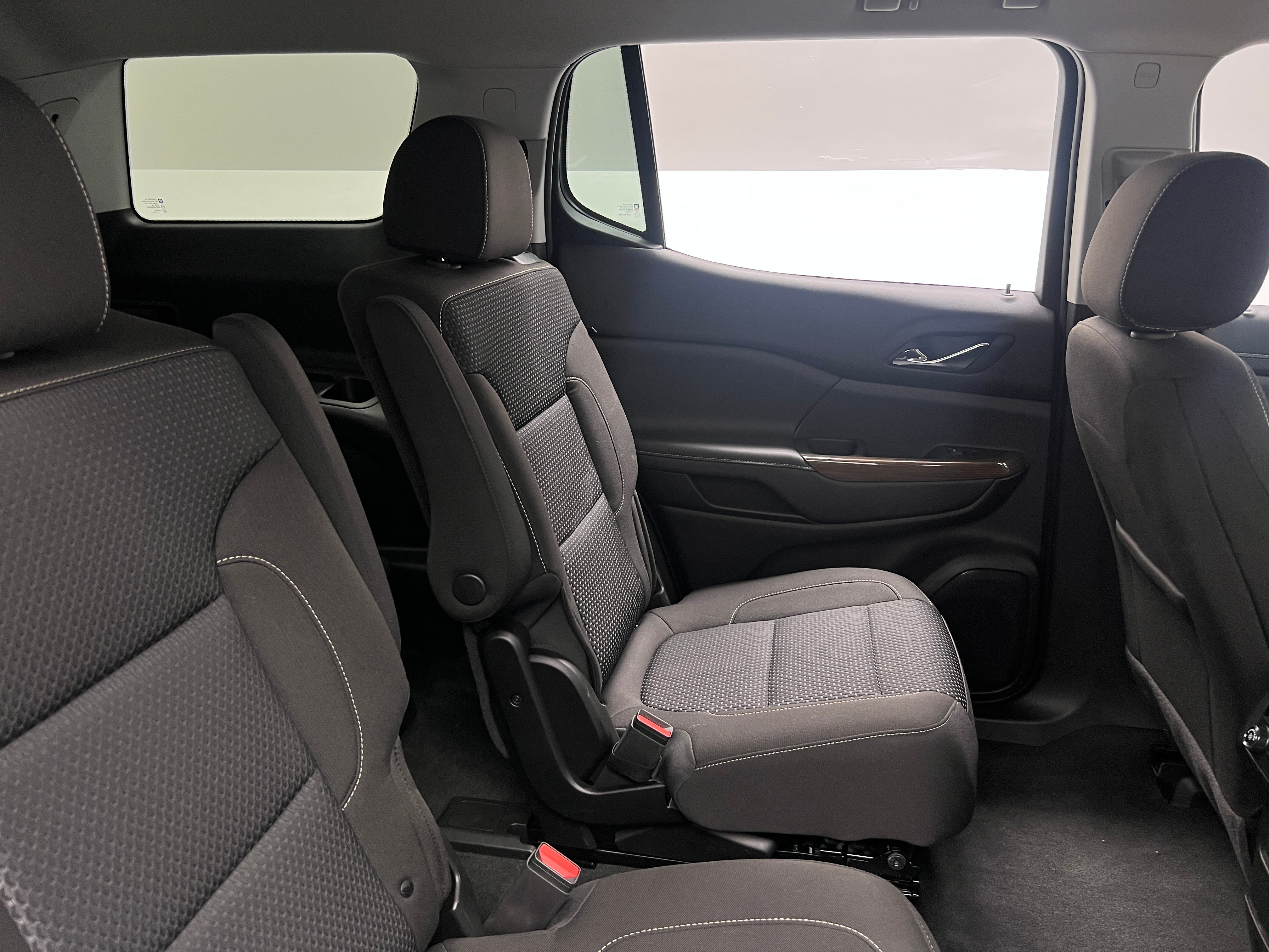 2023 GMC Acadia SLE 6