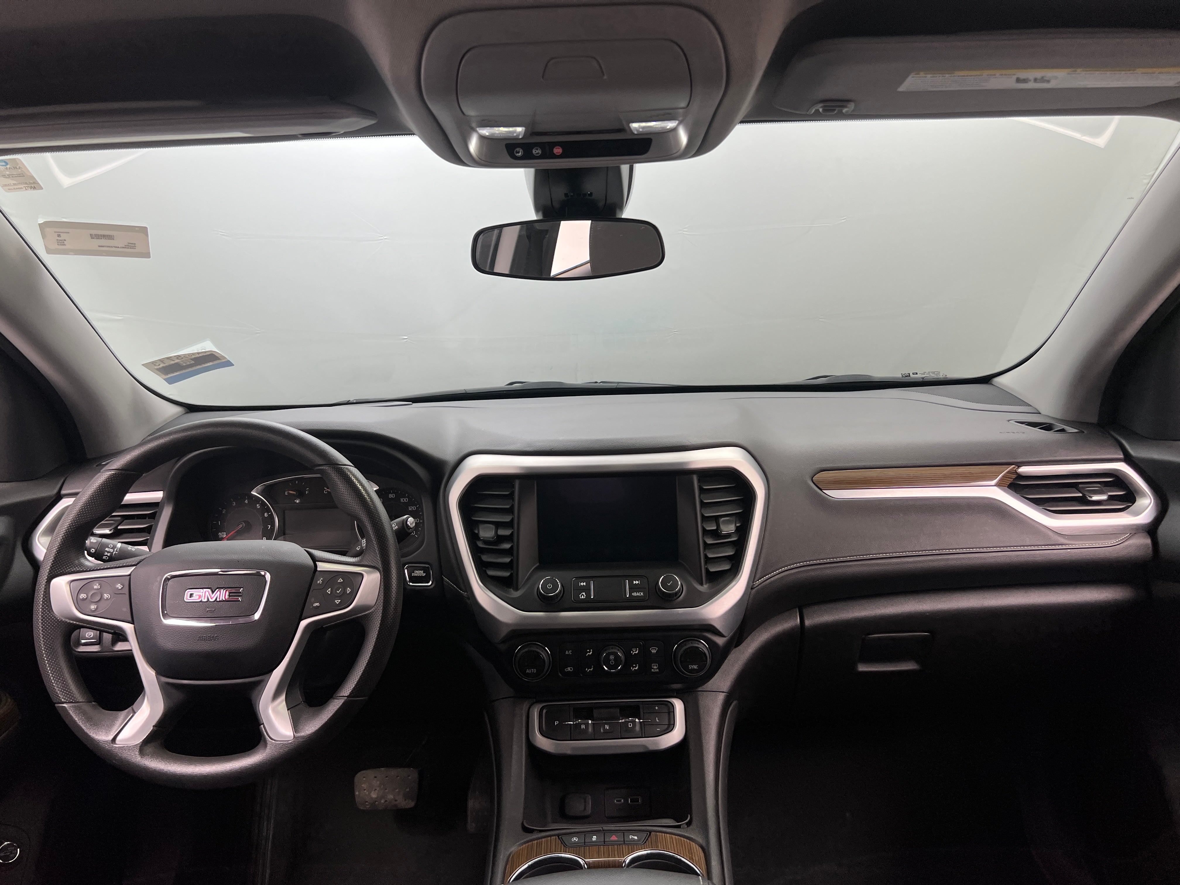 2023 GMC Acadia SLE 3