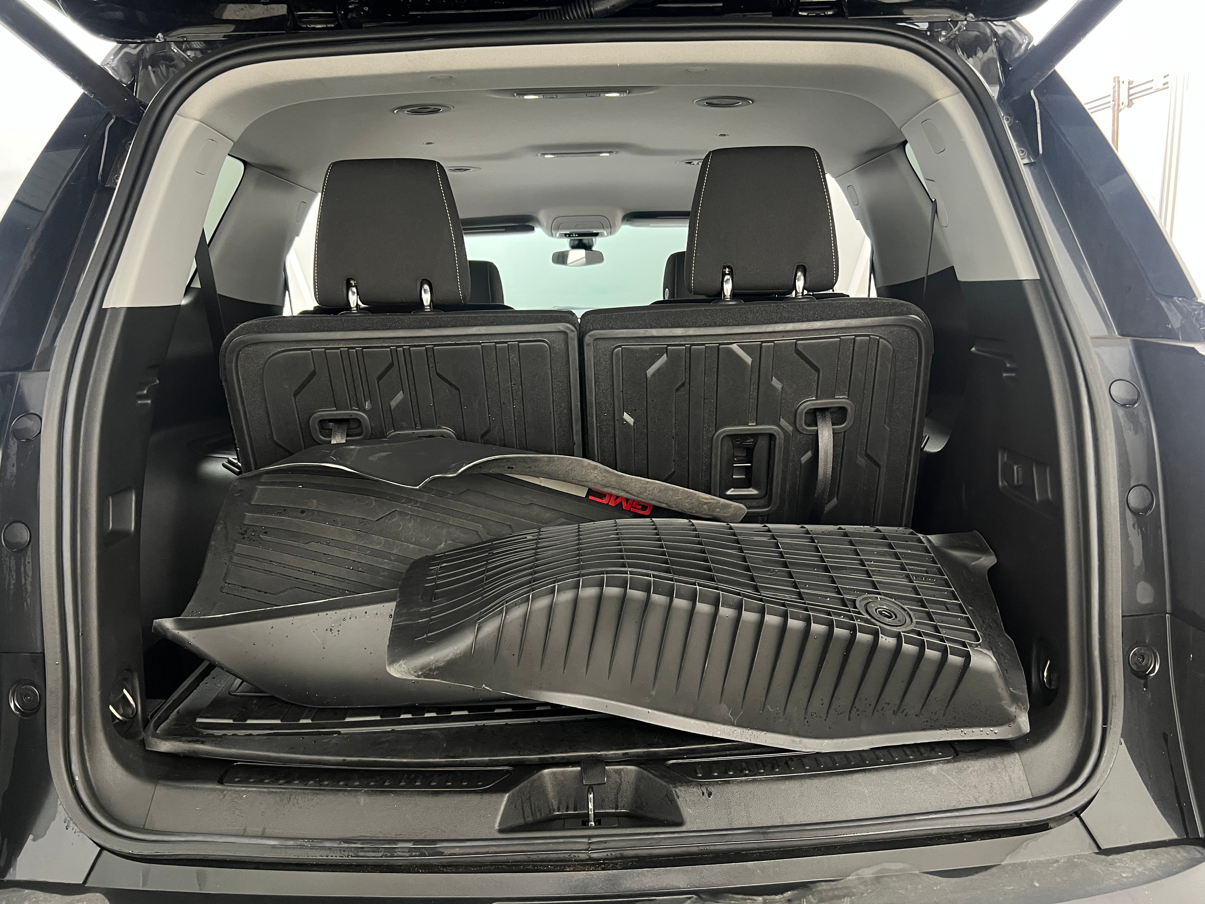 2023 GMC Acadia SLE 7