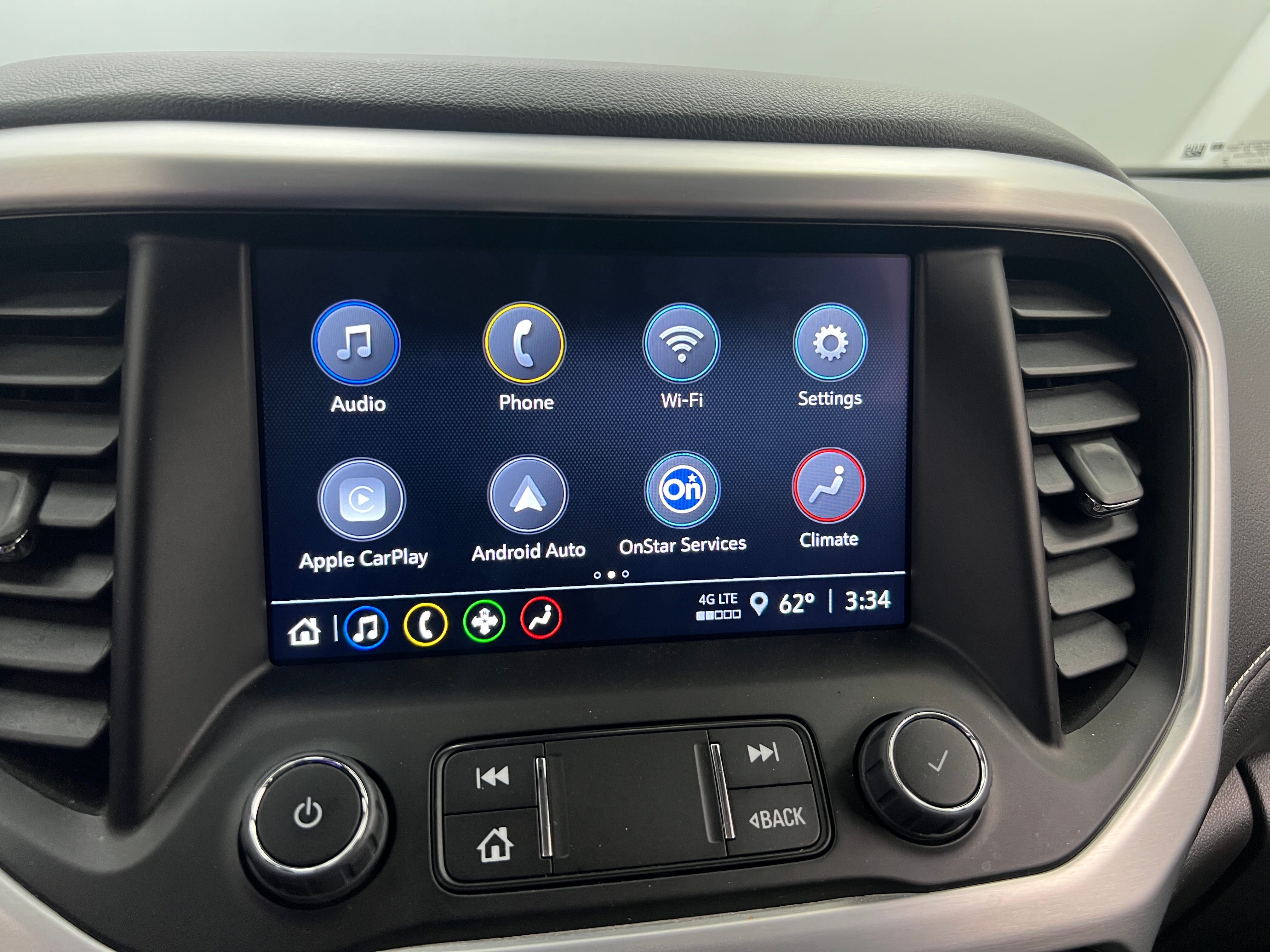 2023 GMC Acadia SLE 4
