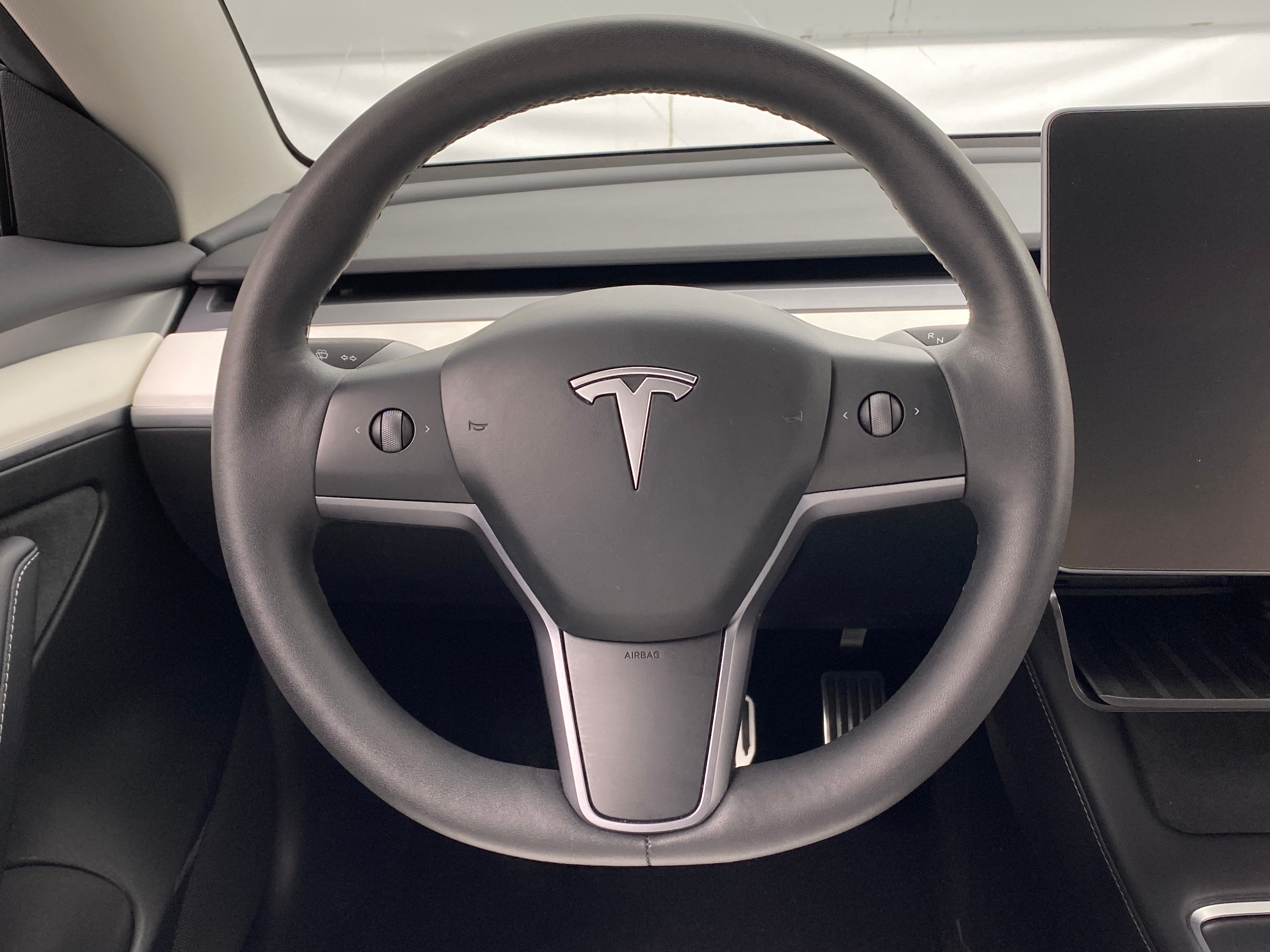 2023 Tesla Model 3 Standard Range 4
