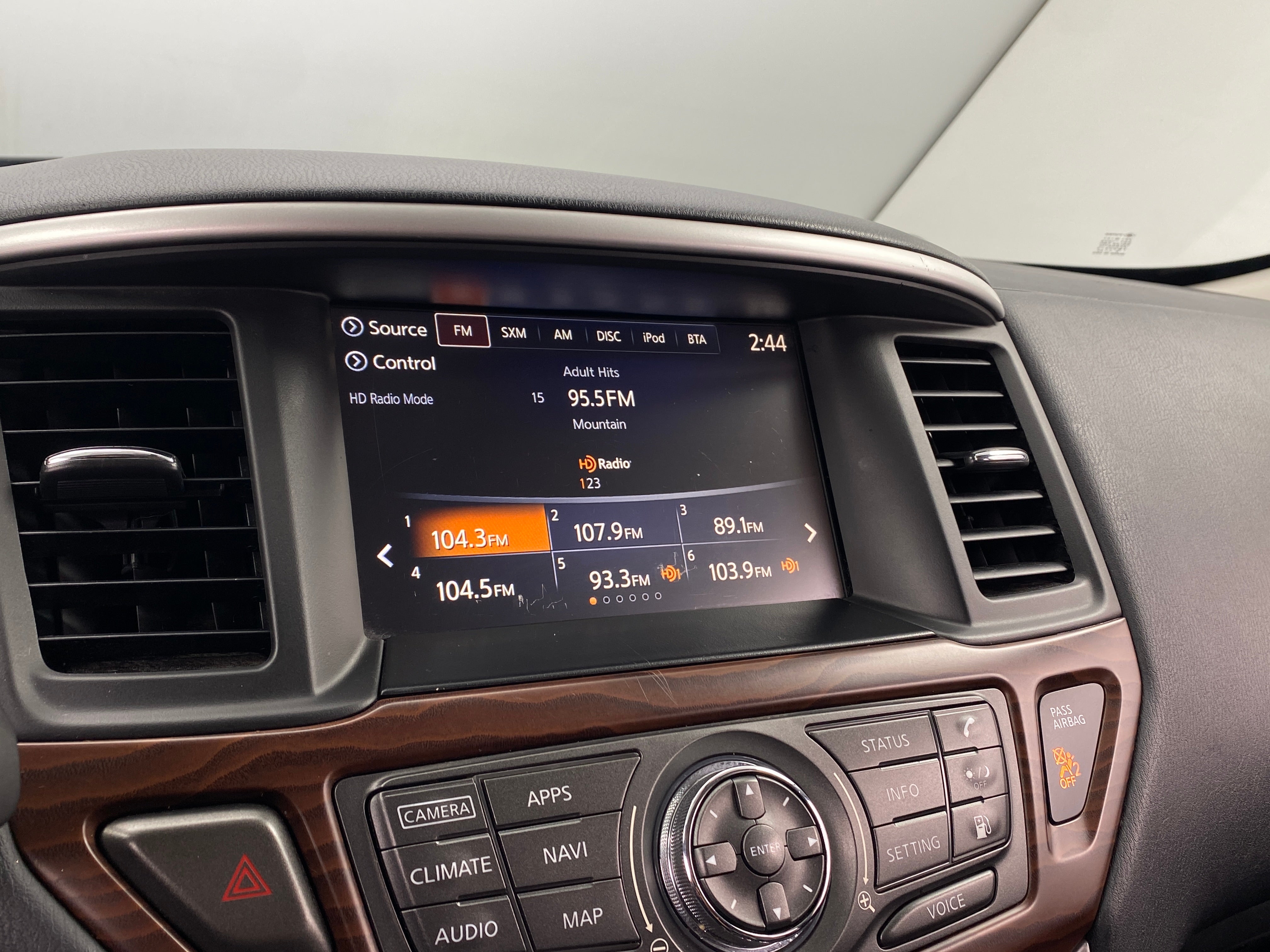 2020 Nissan Pathfinder Platinum 3