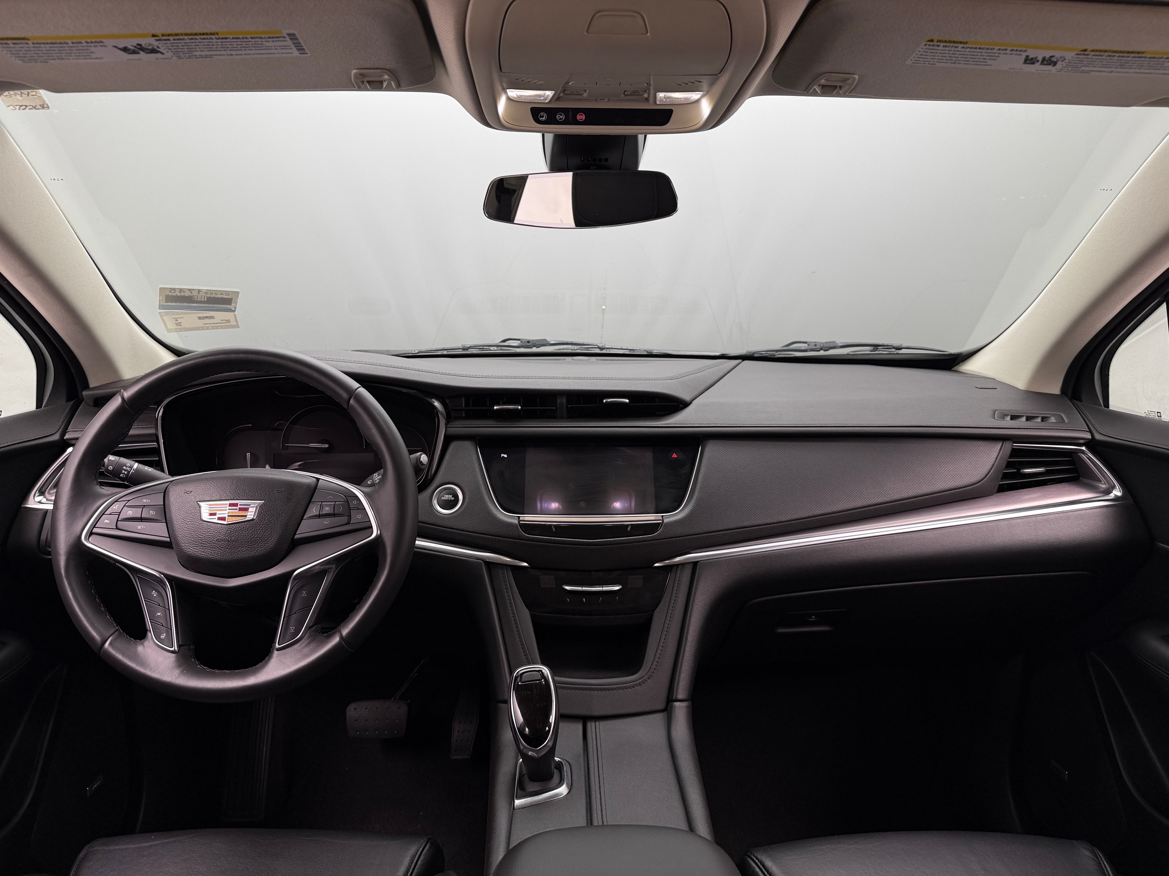 2017 Cadillac XT5 Luxury 2