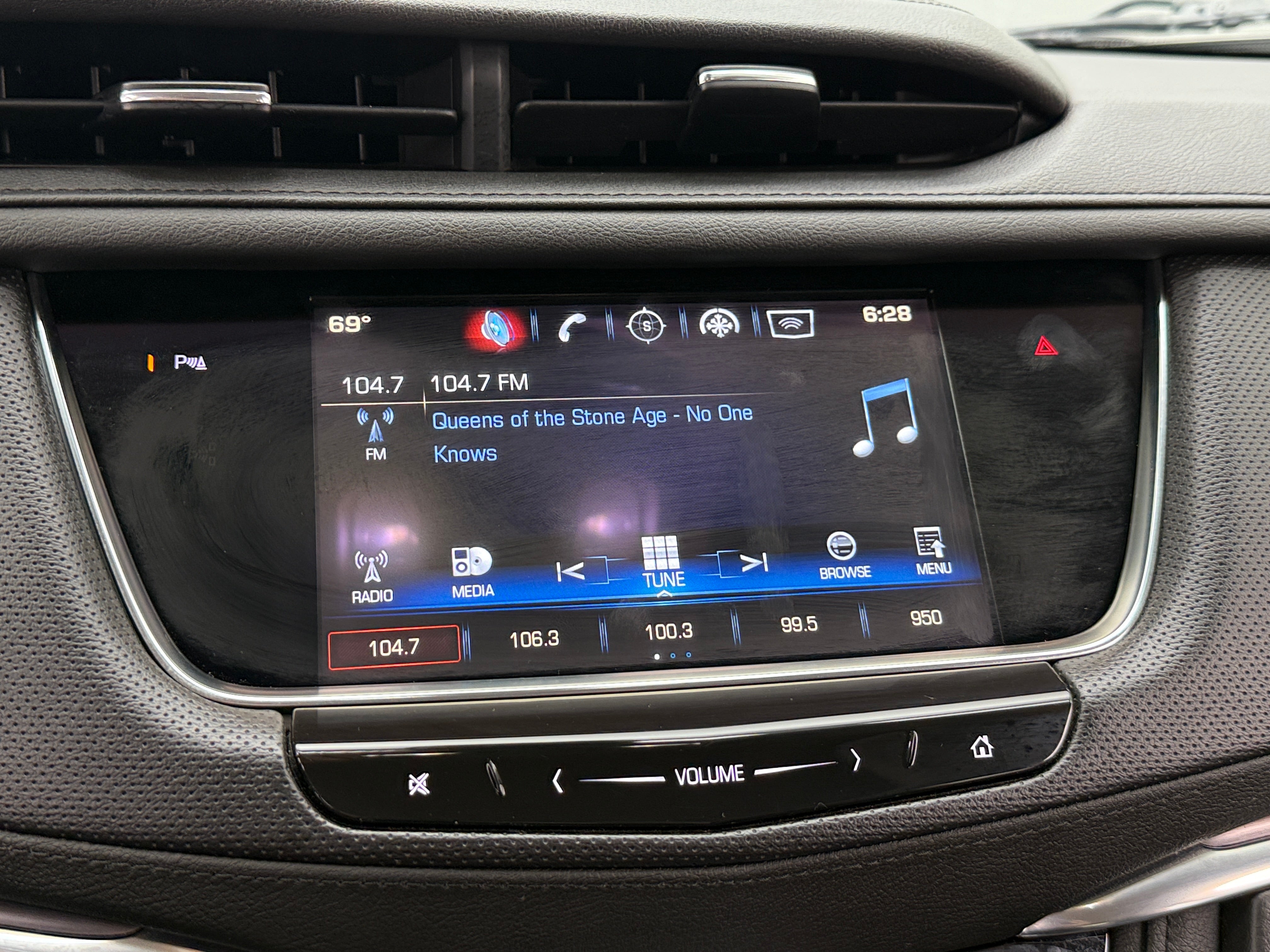 2017 Cadillac XT5 Luxury 3