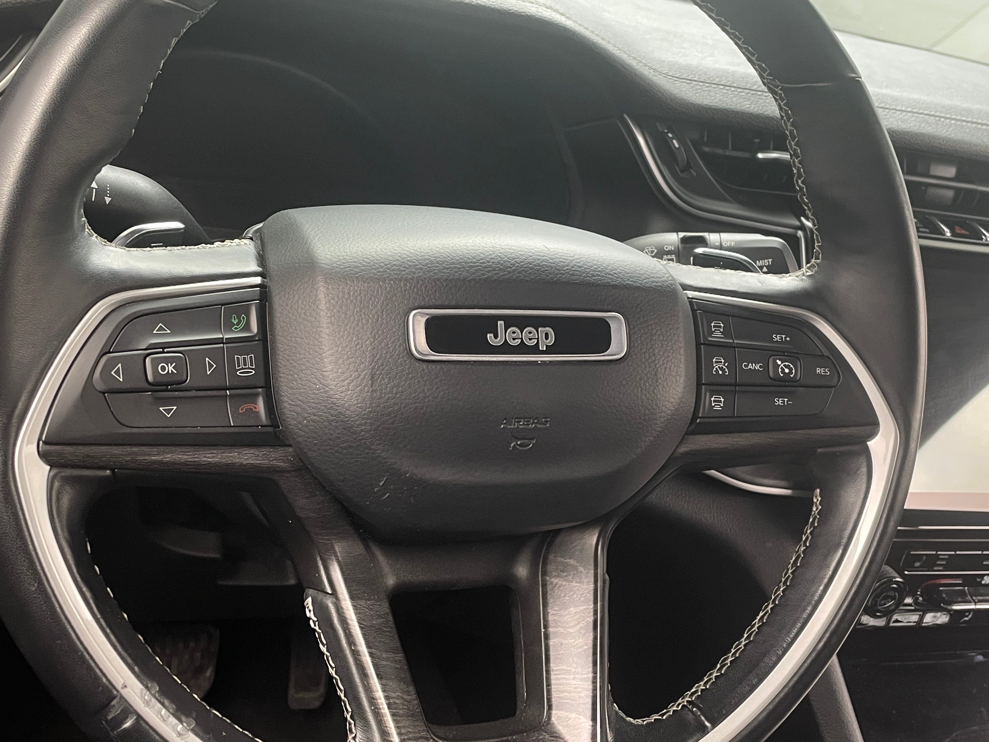 2021 Jeep Grand Cherokee L Limited Edition 4