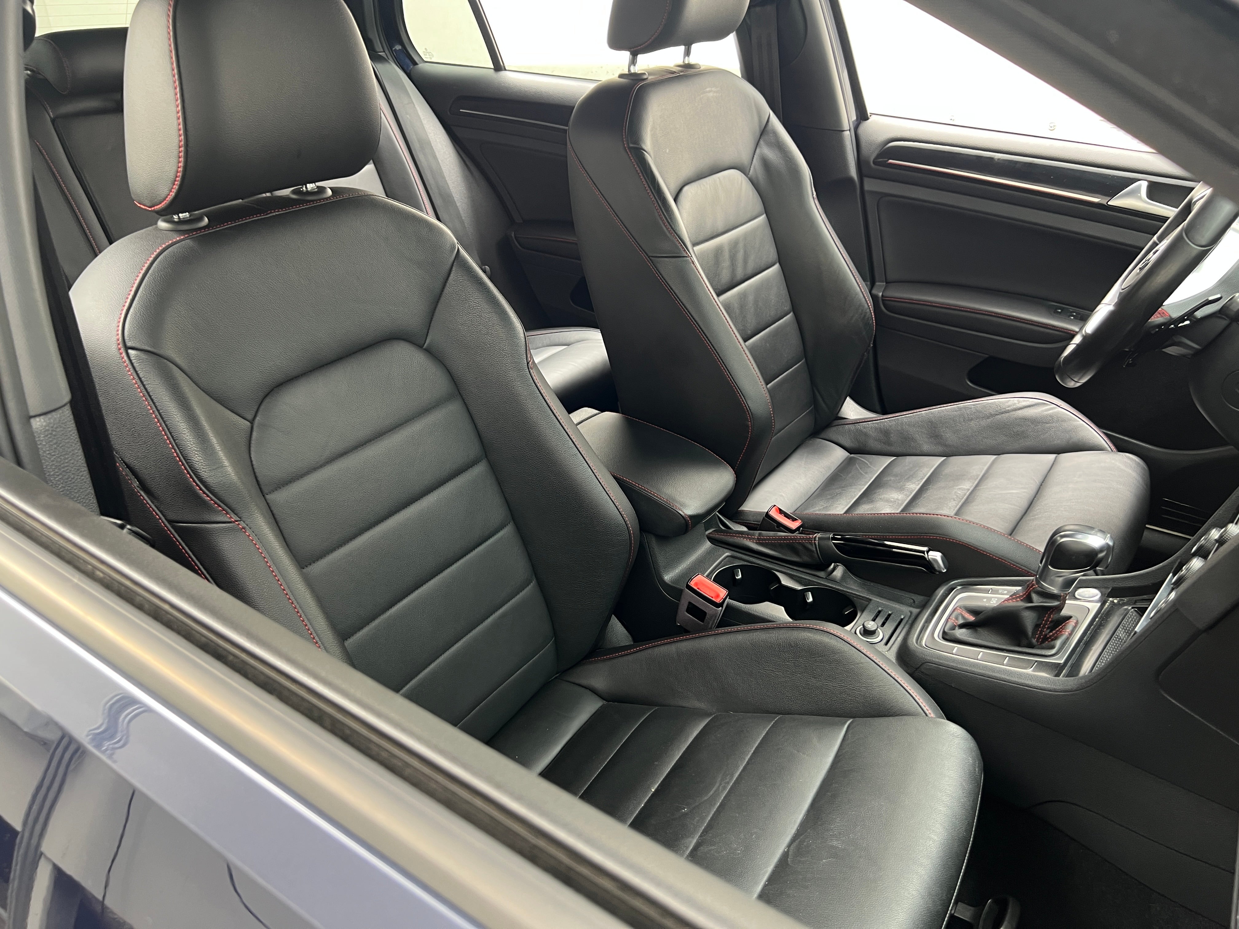 2017 Volkswagen Golf GTI Autobahn 2