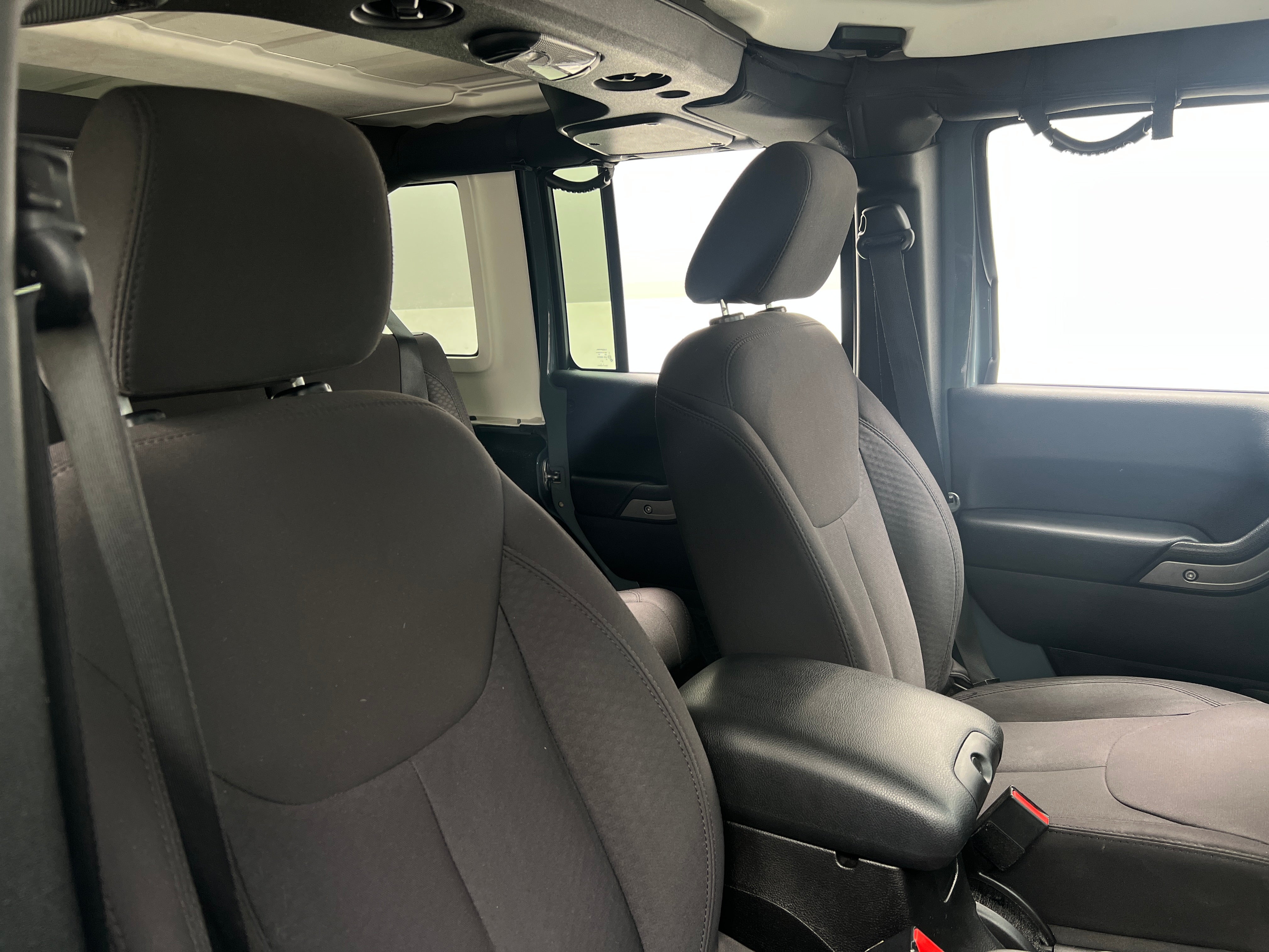 2015 Jeep Wrangler Unlimited Willys Wheeler 2