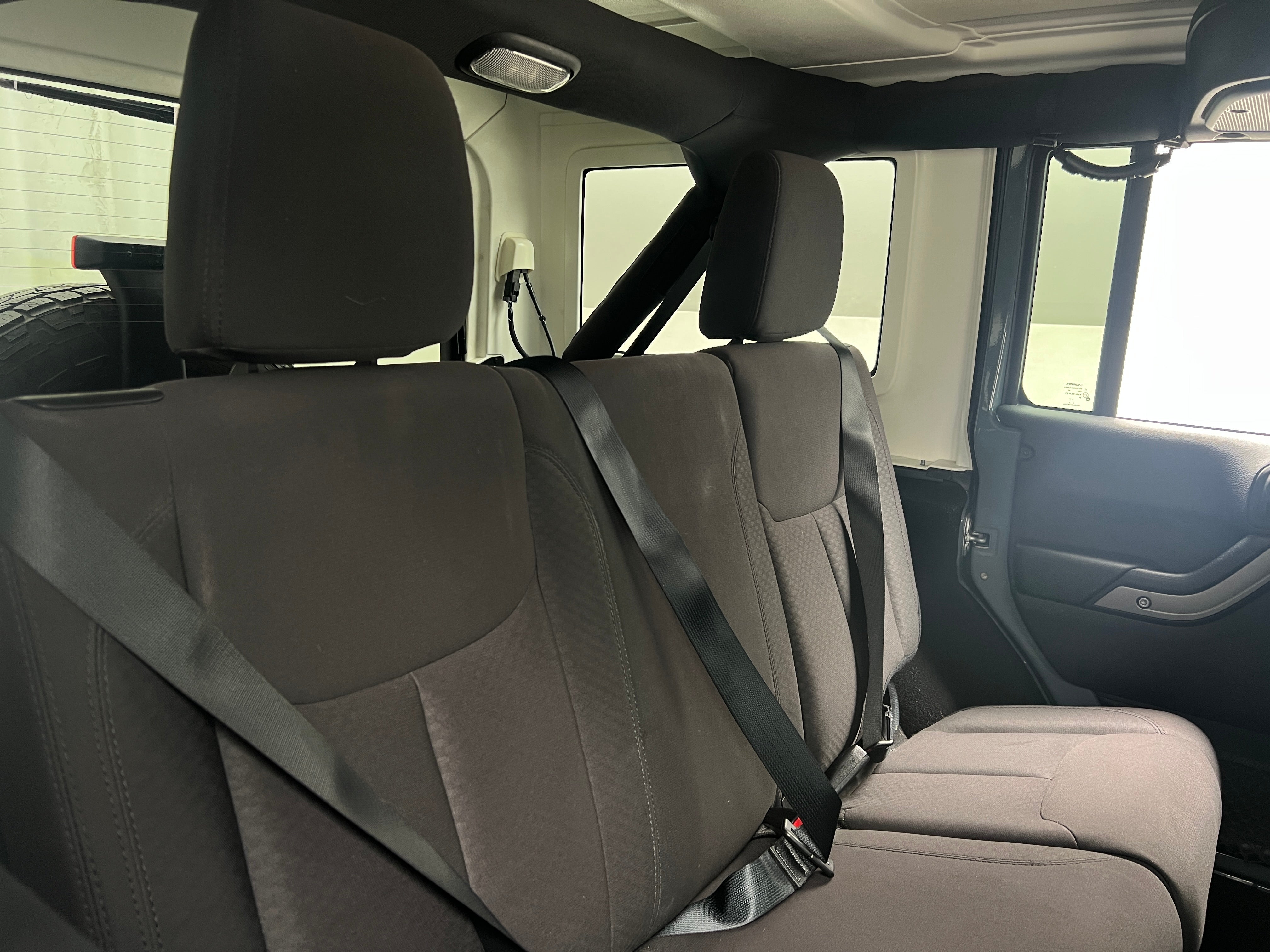 2015 Jeep Wrangler Unlimited Willys Wheeler 6