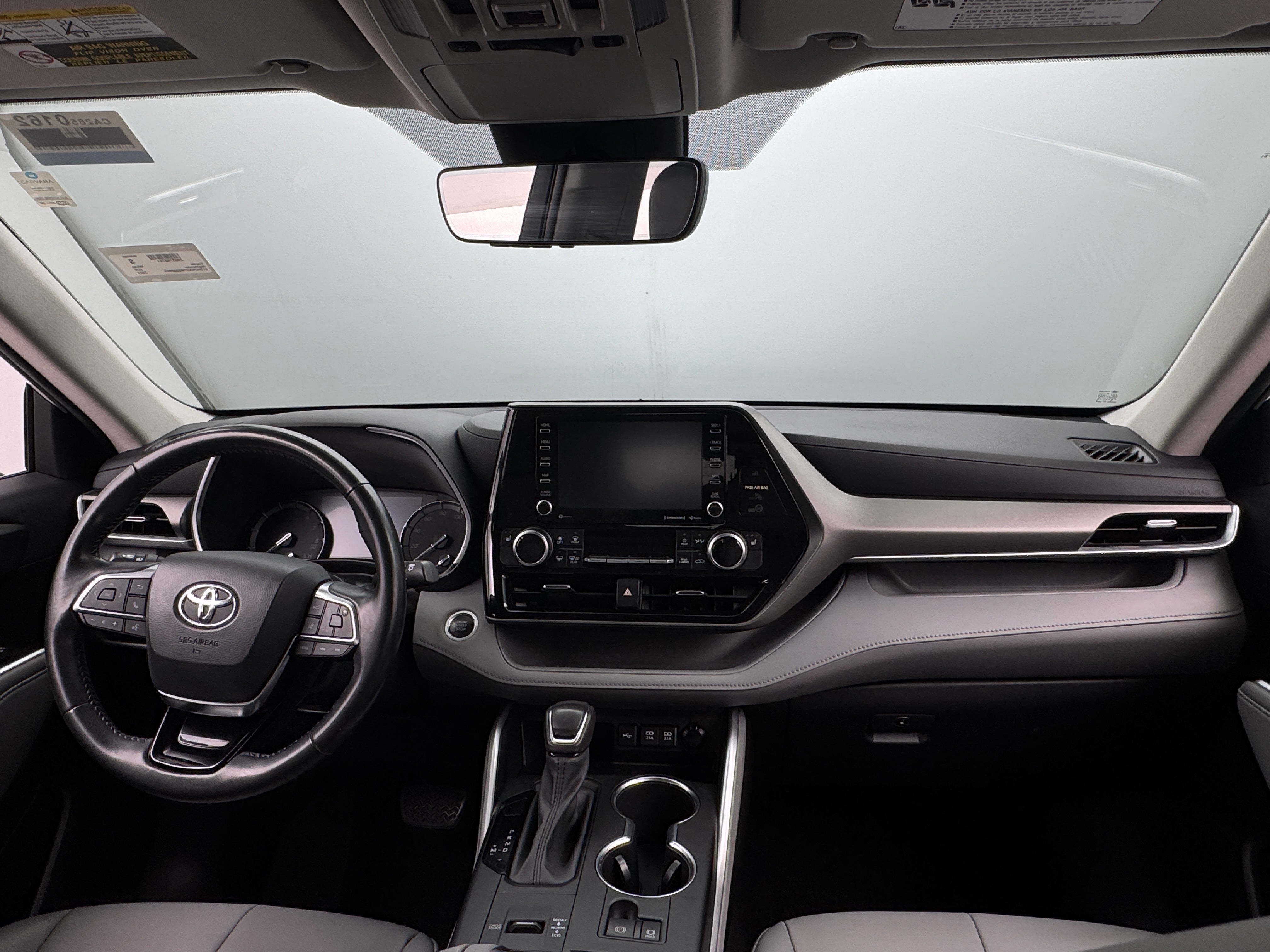 2021 Toyota Highlander XLE 2