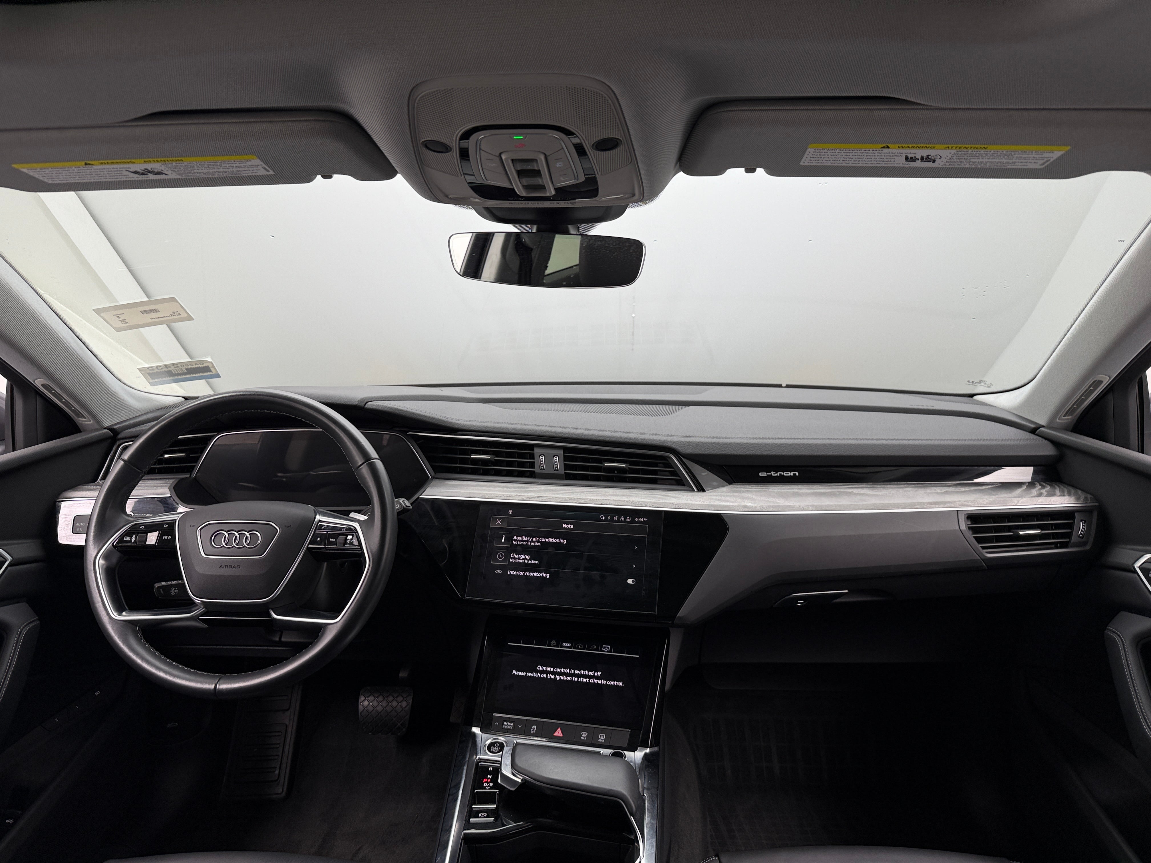 2022 Audi e-tron Premium 2