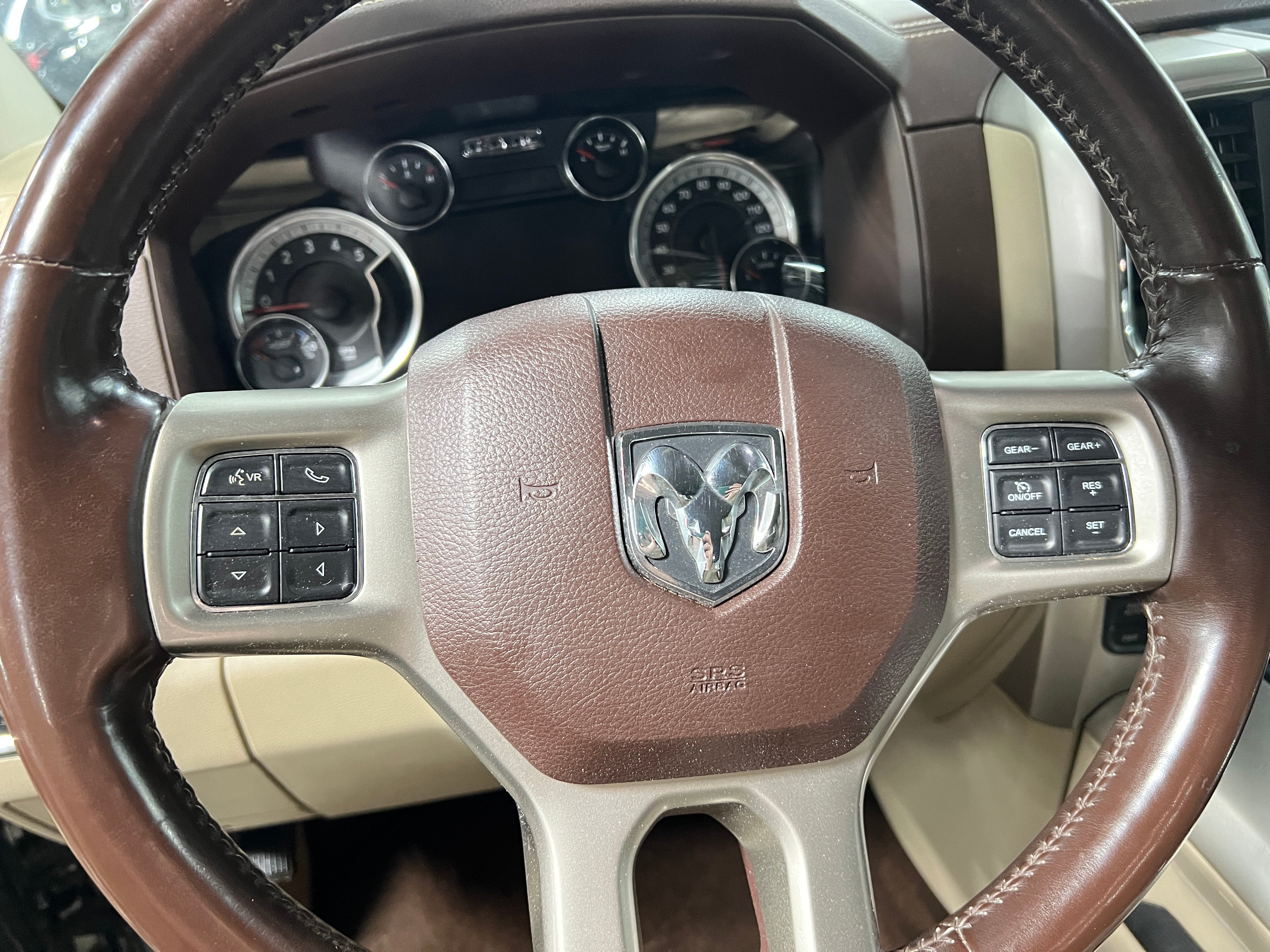 2018 RAM 1500 Laramie 4