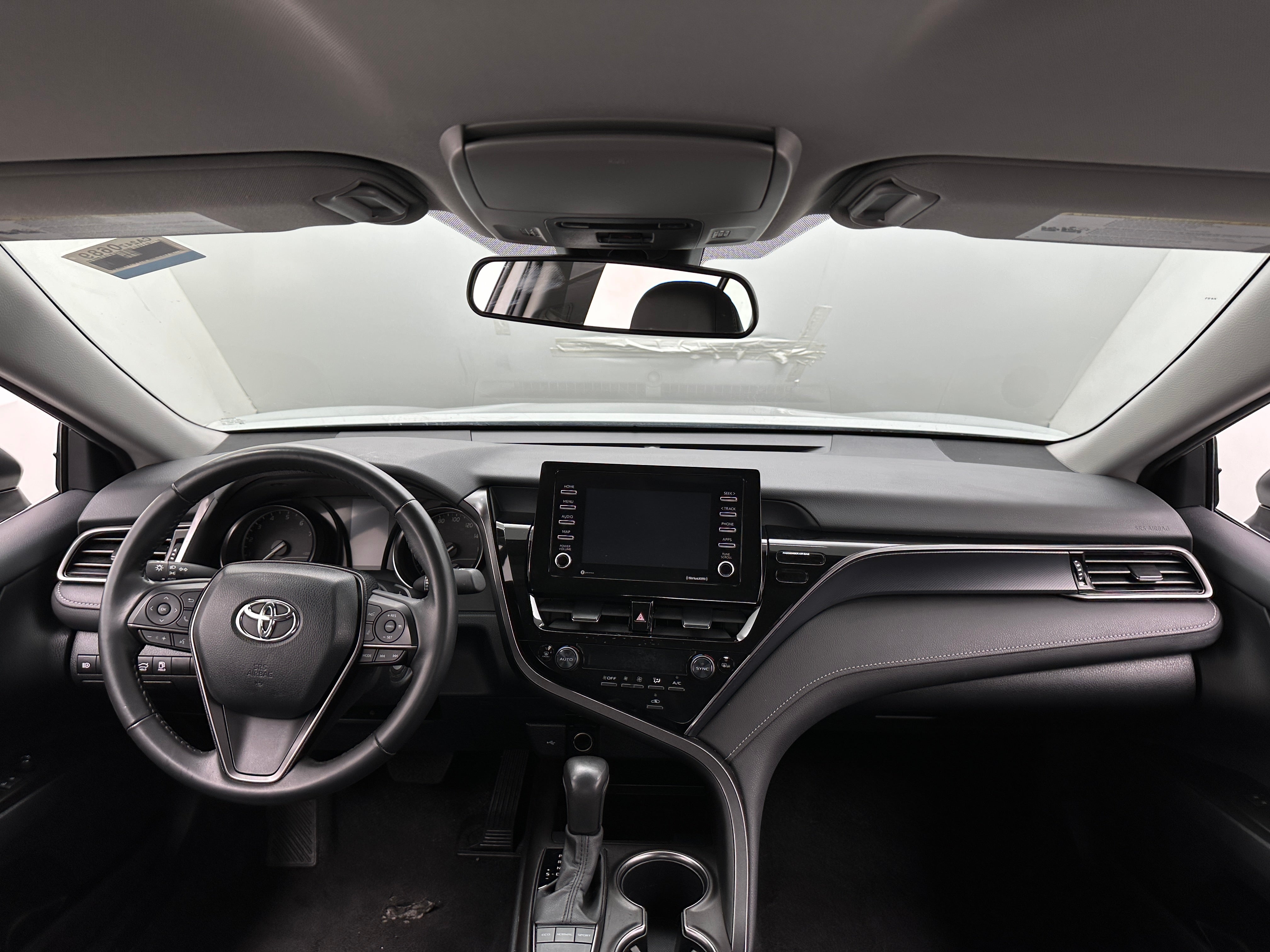 2024 Toyota Camry SE 2