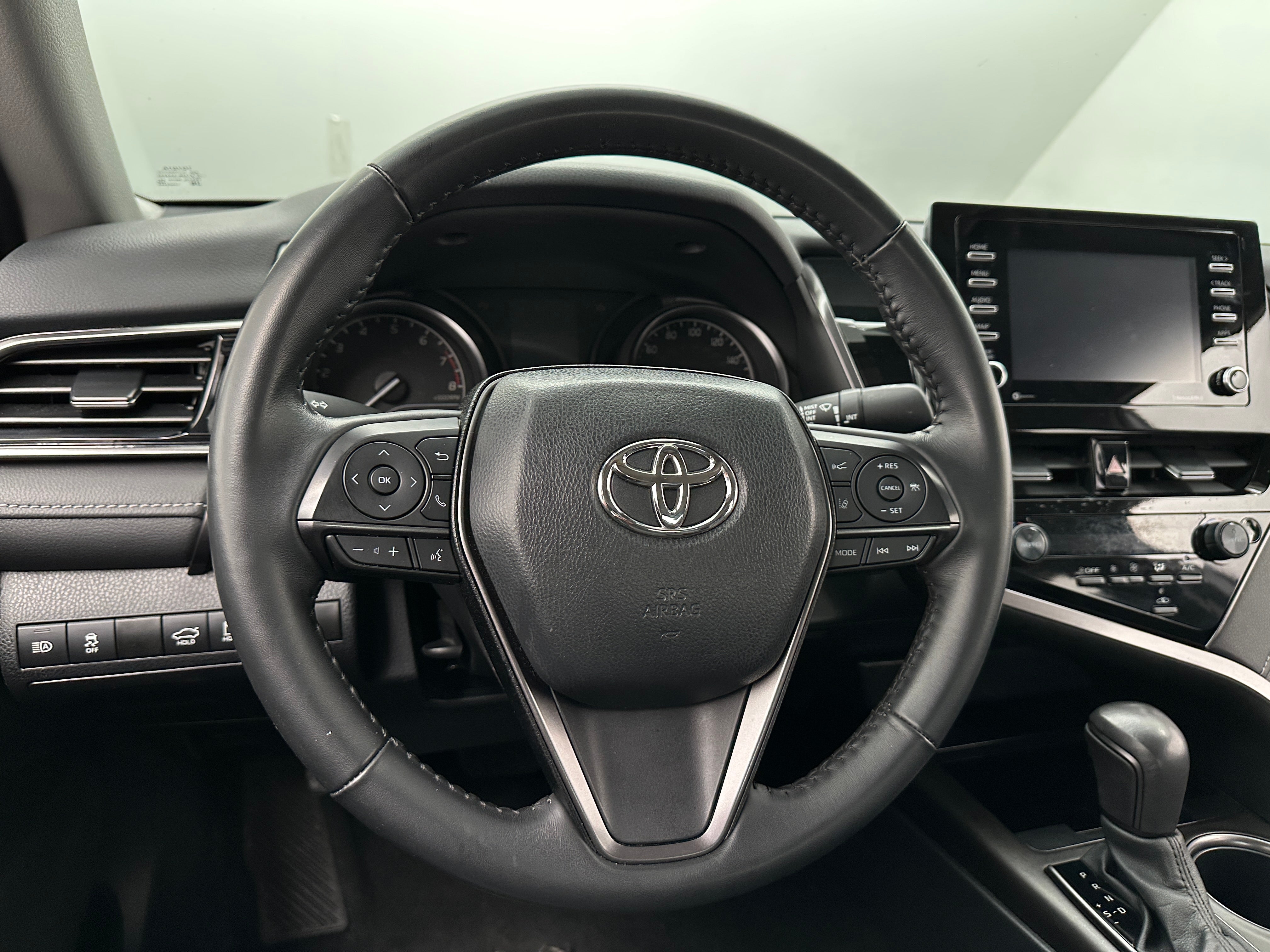 2024 Toyota Camry SE 4